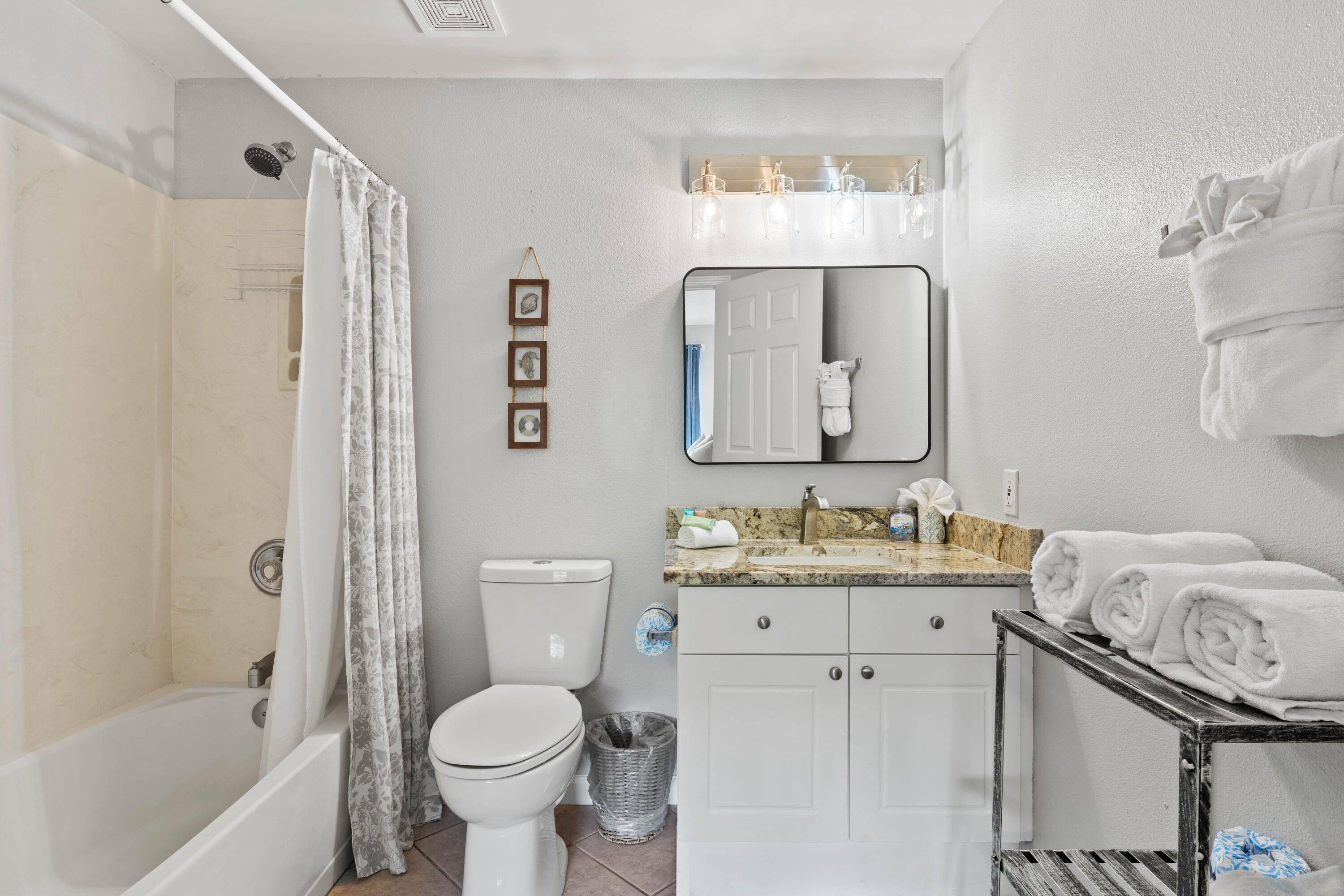 CIBONEY CONDO - Residential