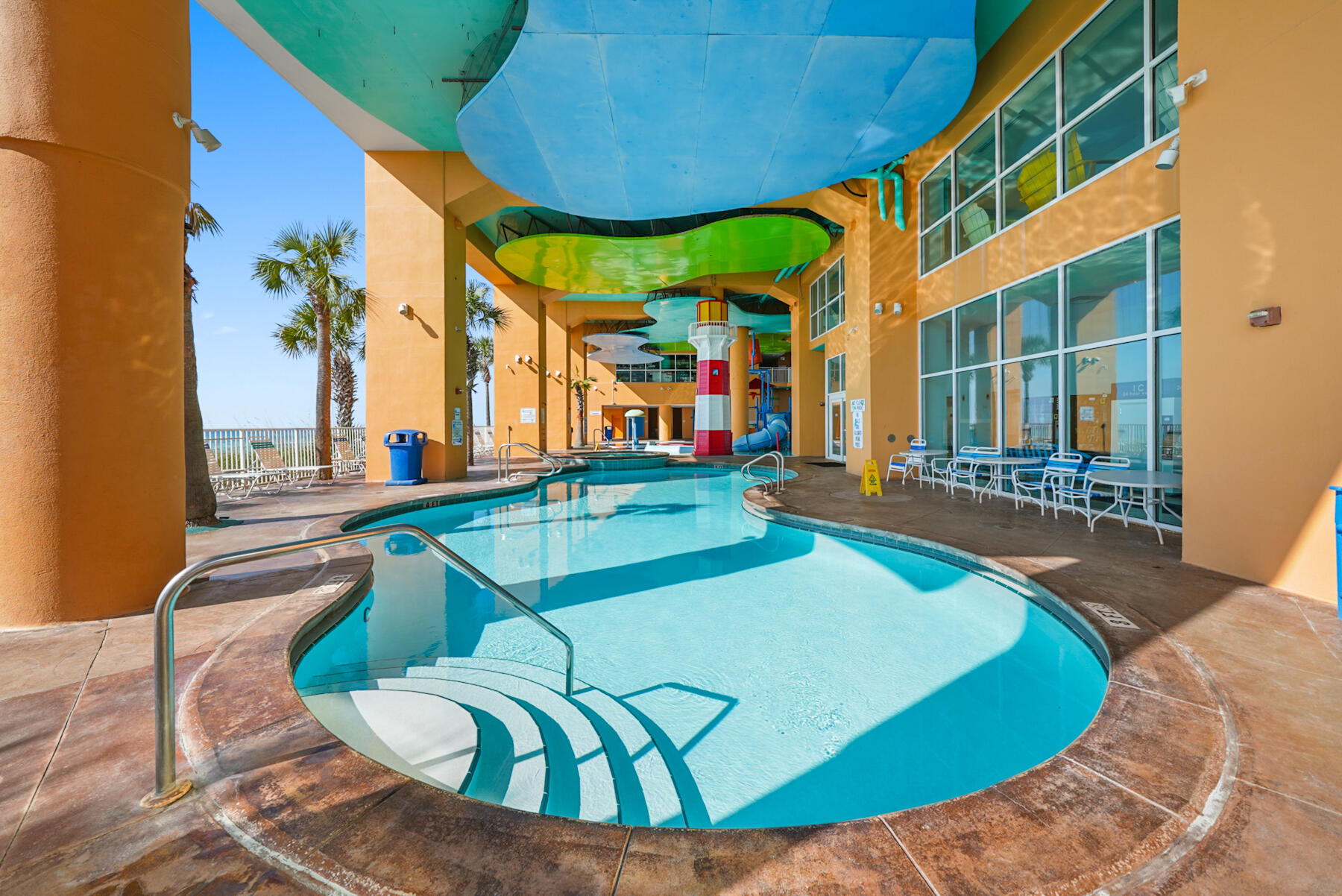 Splash Condo - Residential