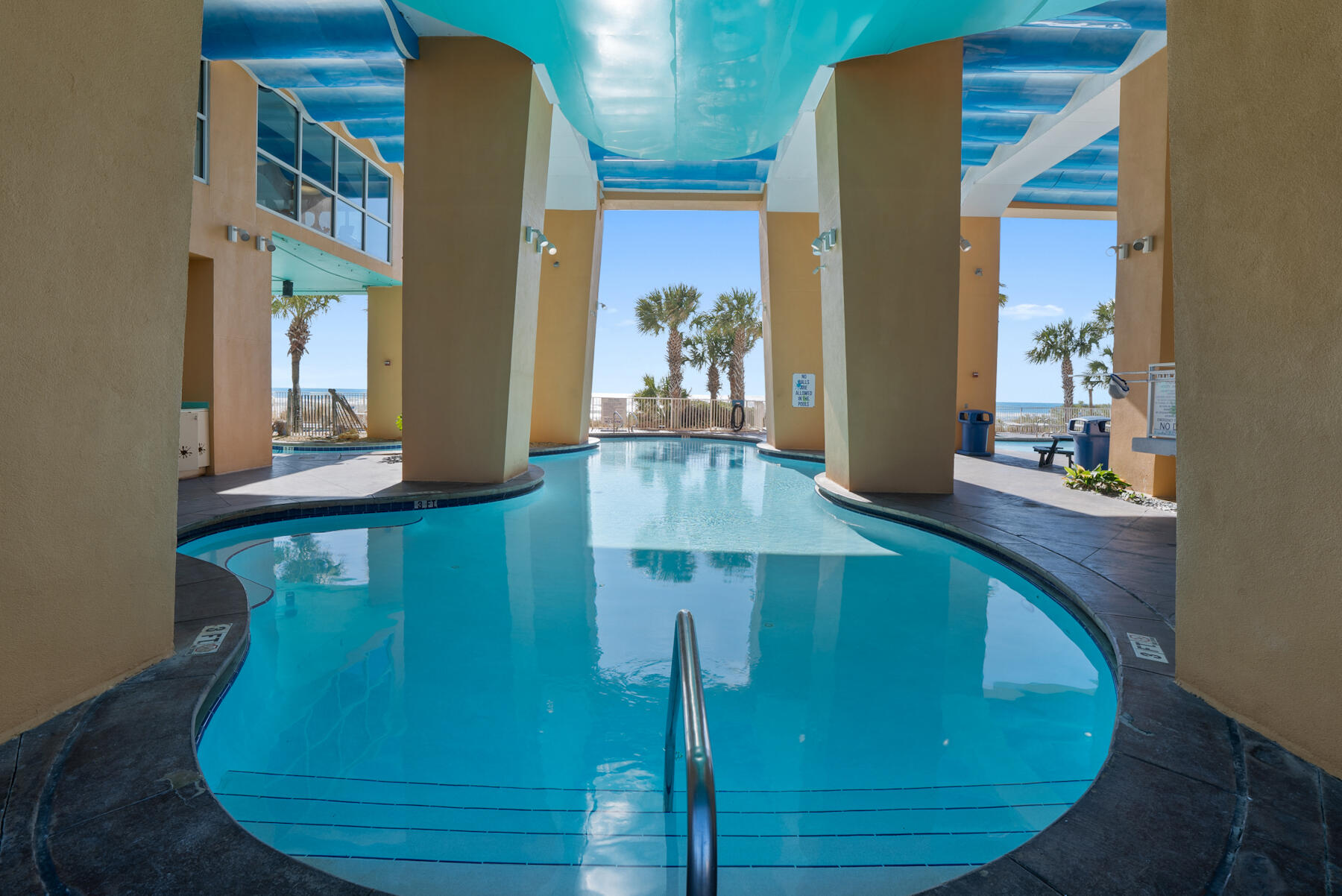Splash Condo - Residential