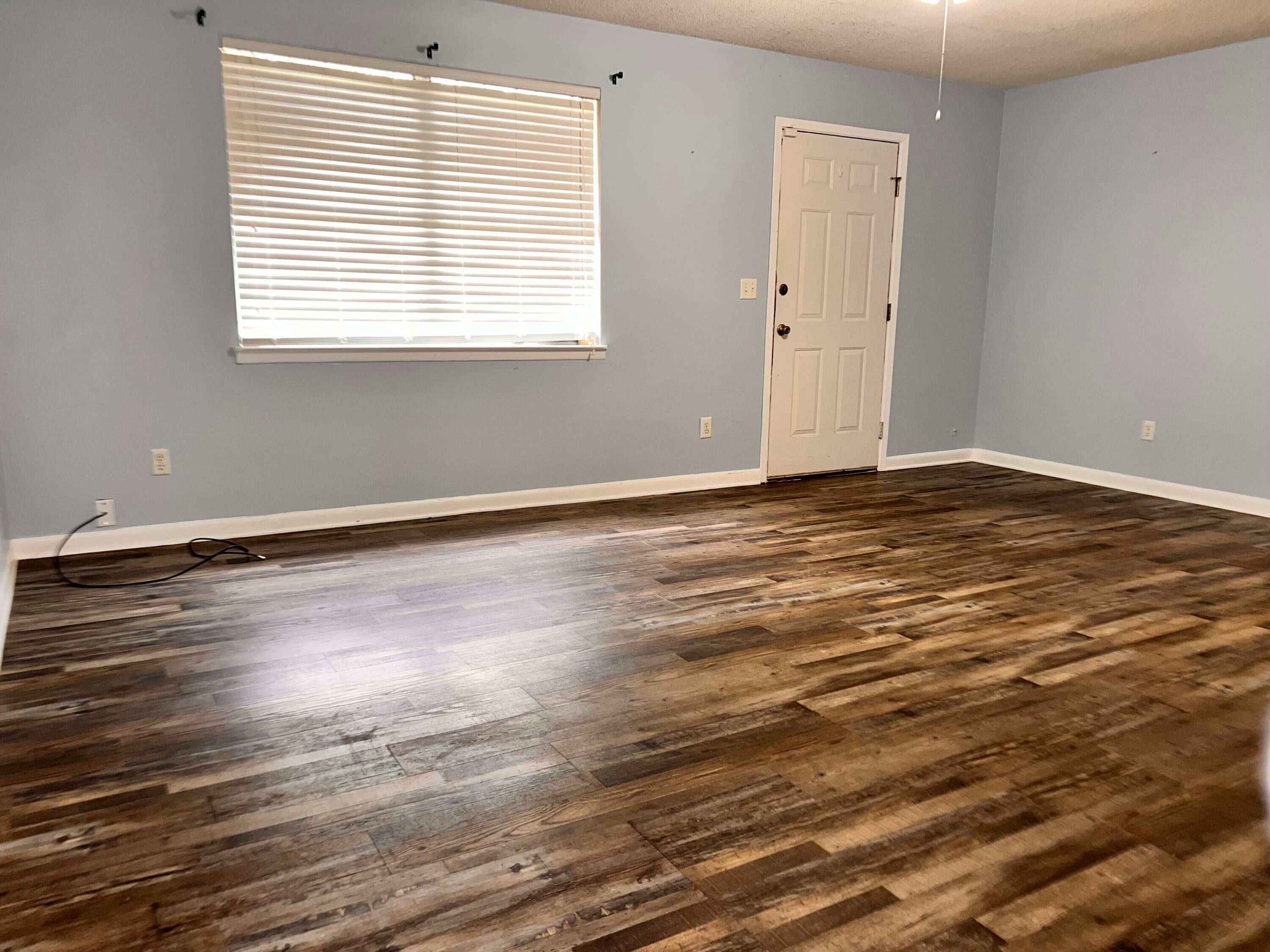 ARGYLE ACRES - Residential Lease