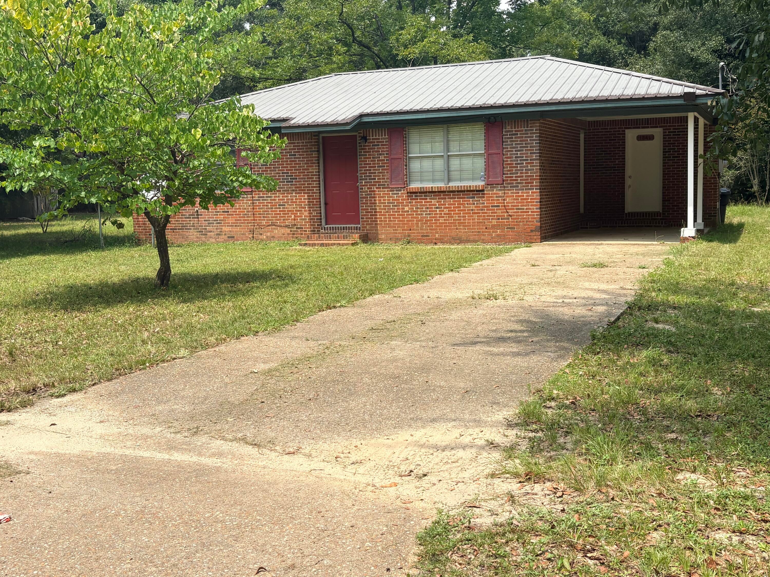 ARGYLE ACRES - Residential Lease