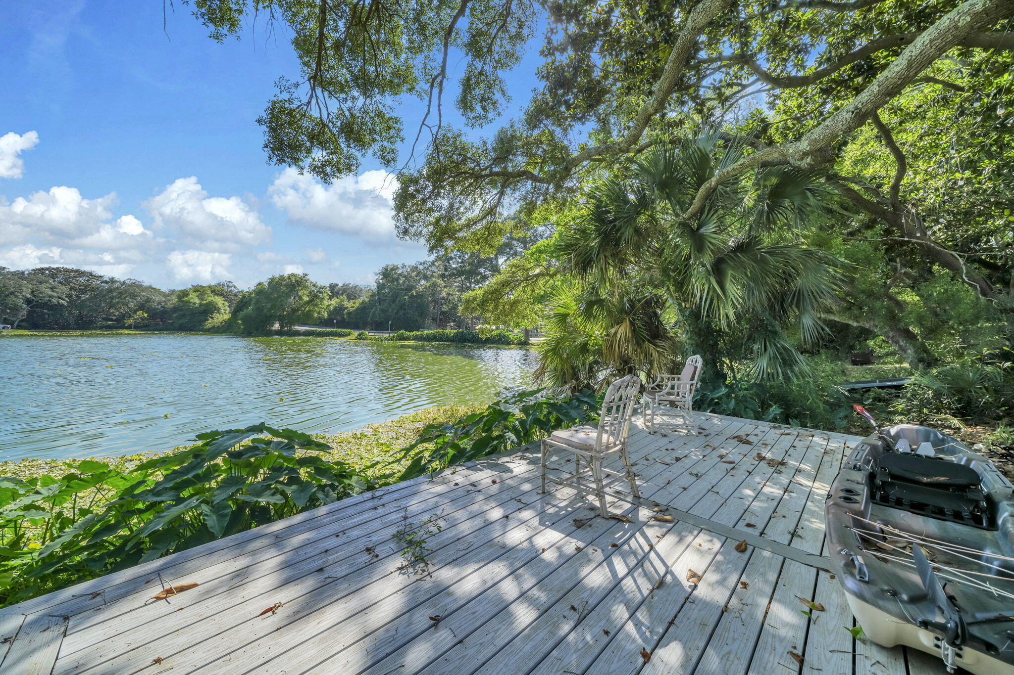 LAKESIDE VILLAGE - Residential