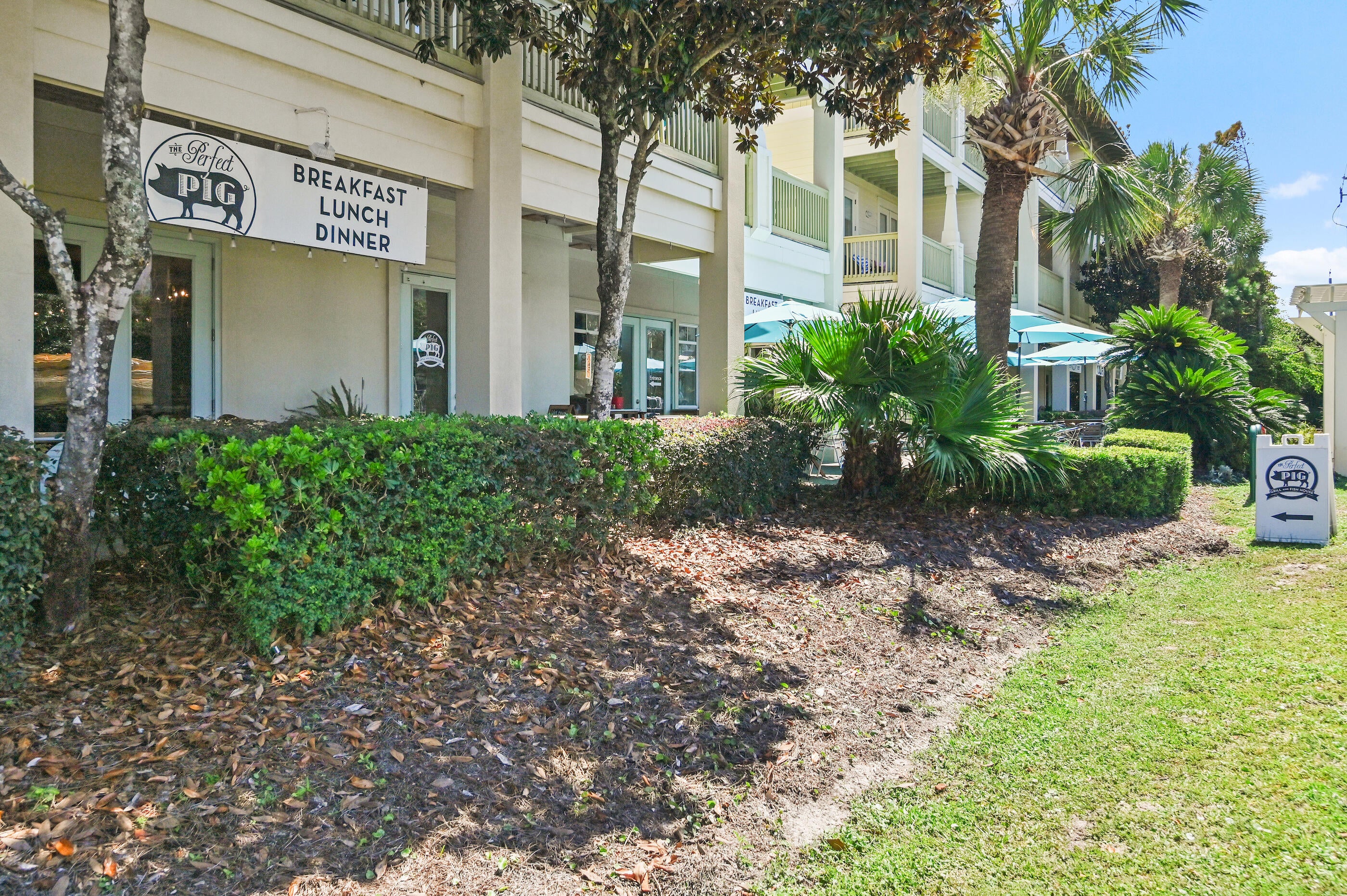 CASSINE VILLAGE - Residential