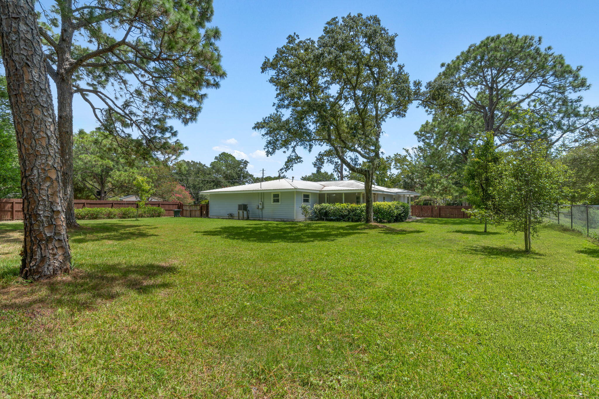 GARNIERS BEACH - Residential