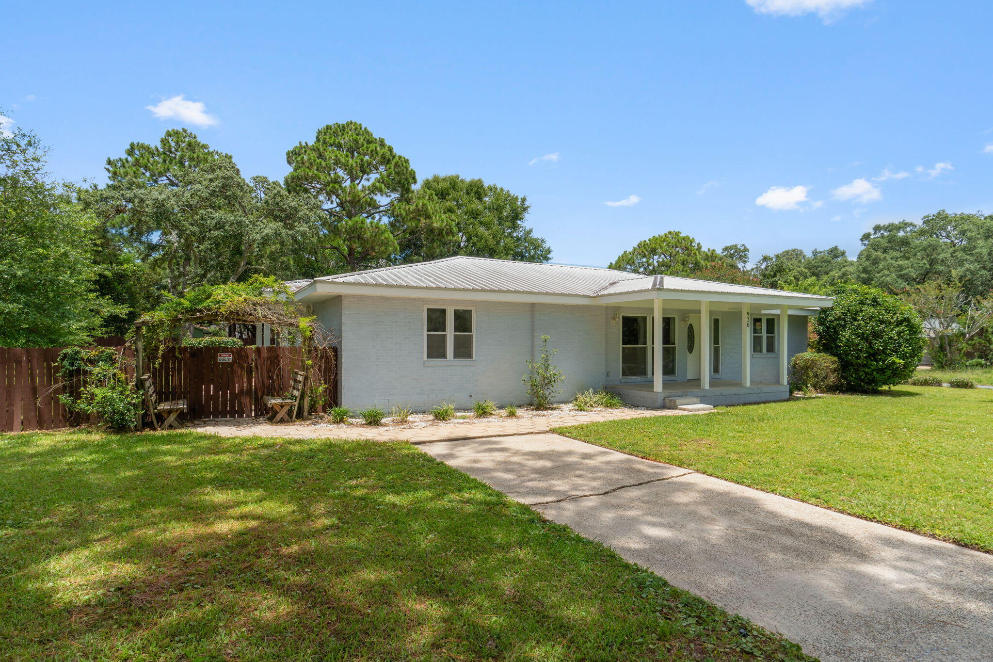 GARNIERS BEACH - Residential