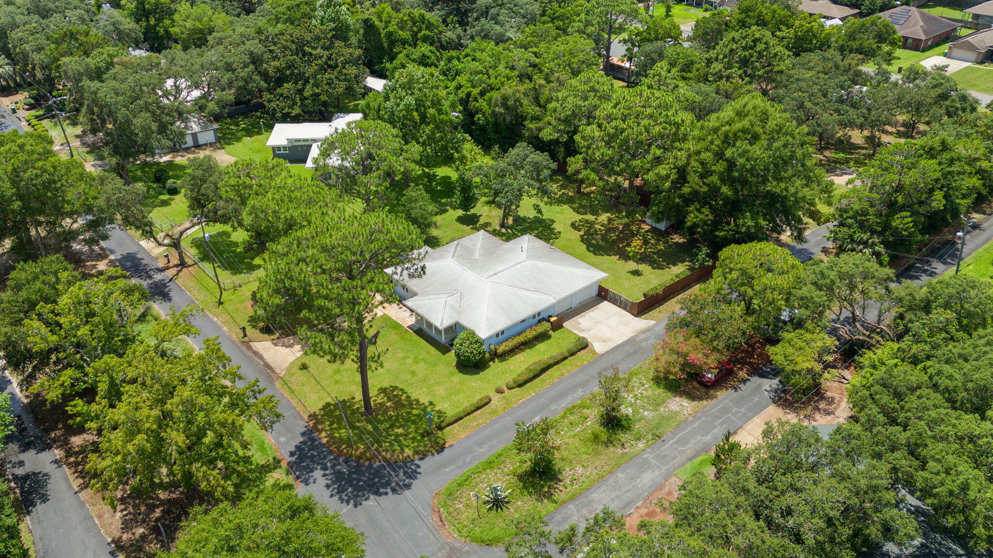 GARNIERS BEACH - Residential