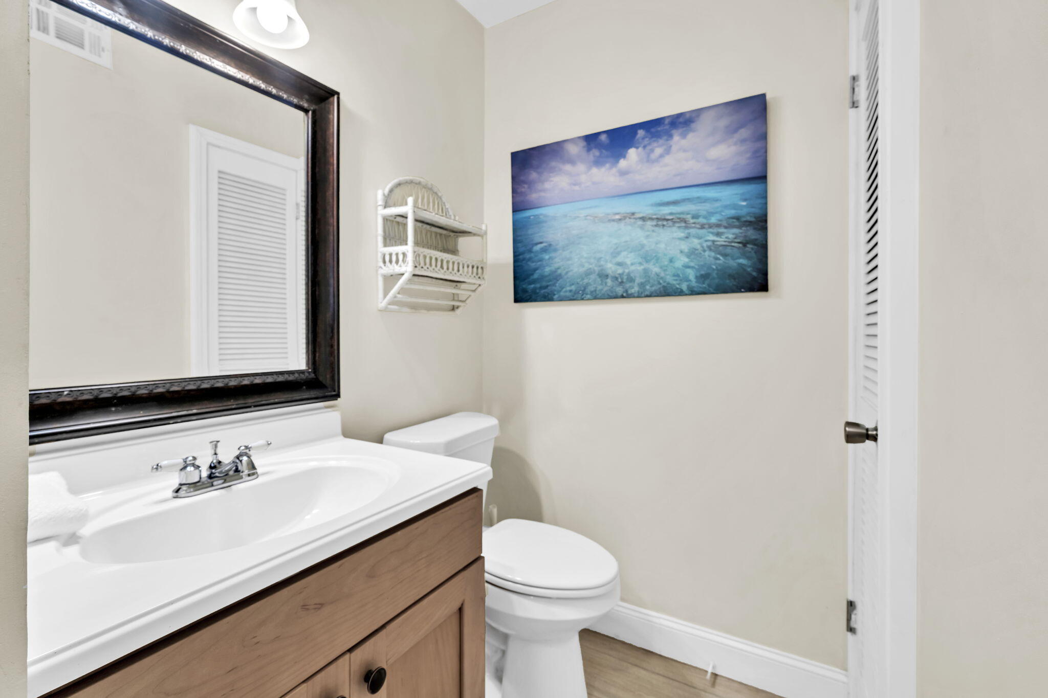 SHORELINE T/H - Residential