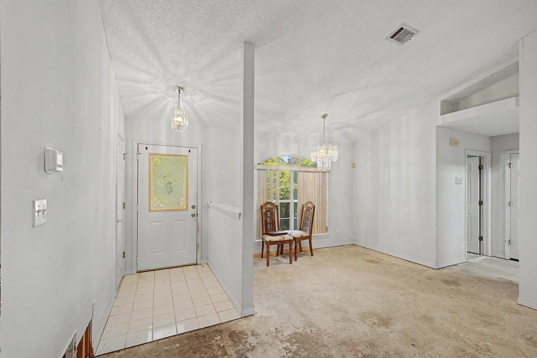 BAREFOOT CREEK - Residential