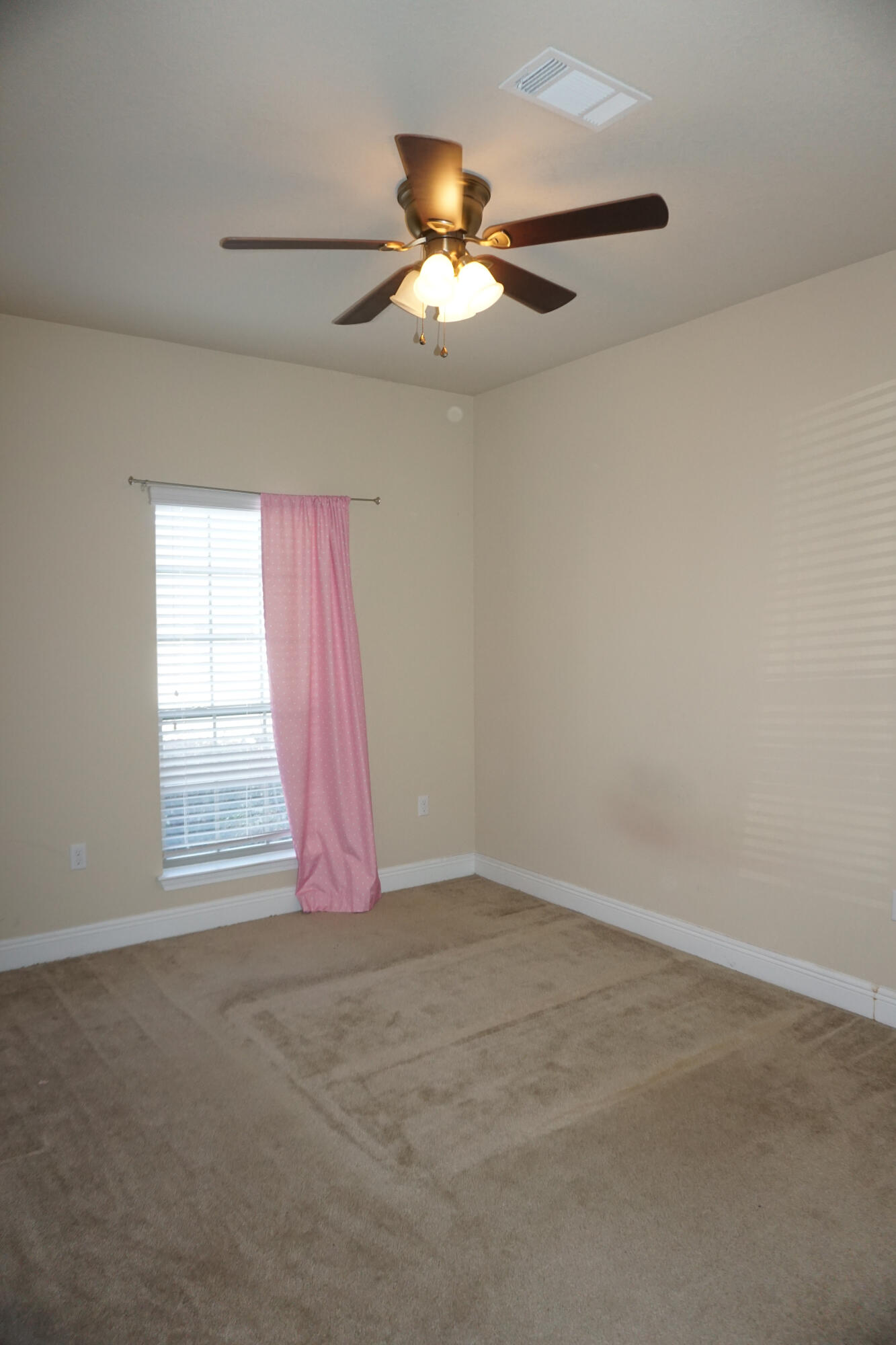LIBERTY OAKS - Residential Lease