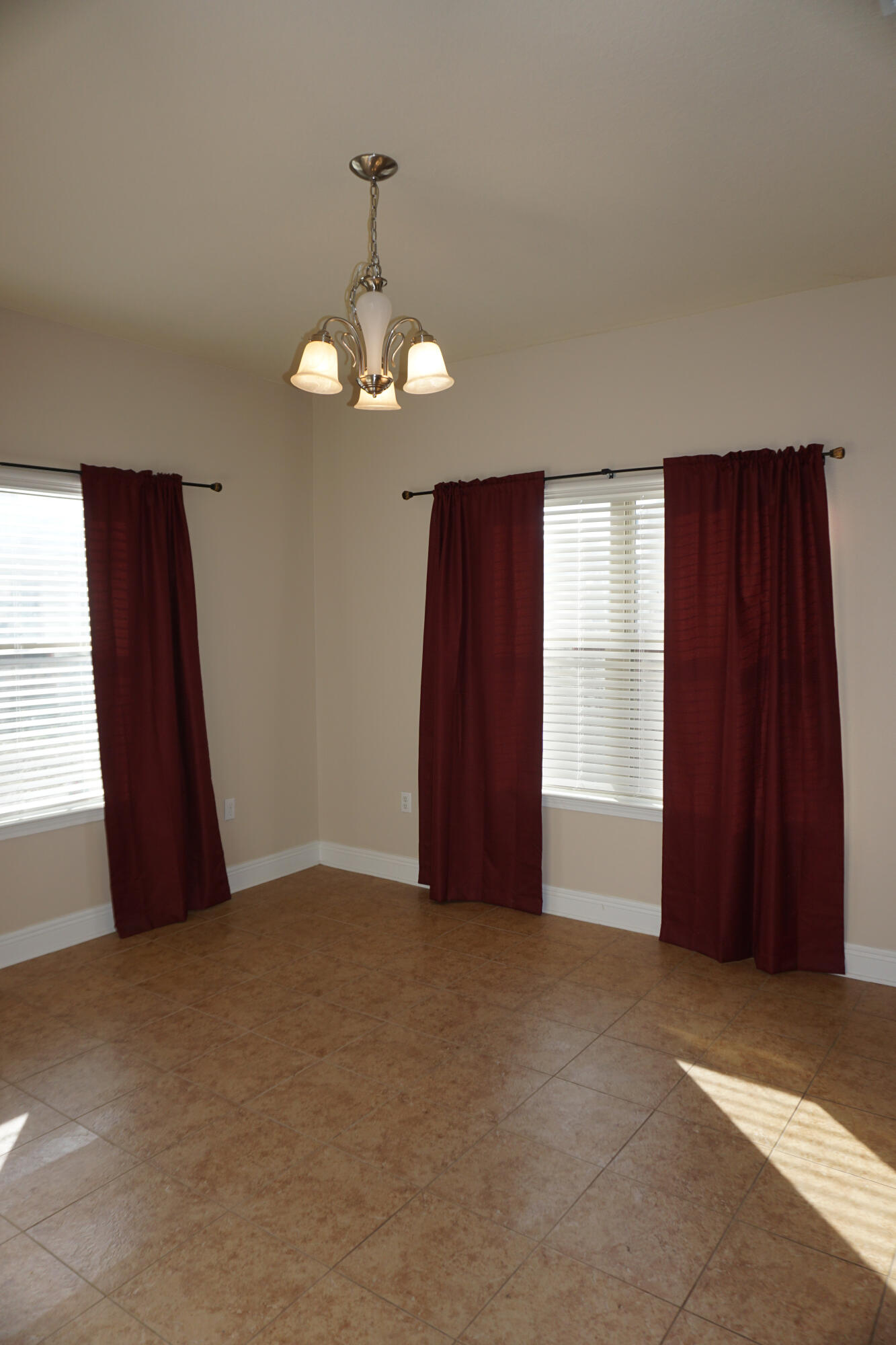 LIBERTY OAKS - Residential Lease