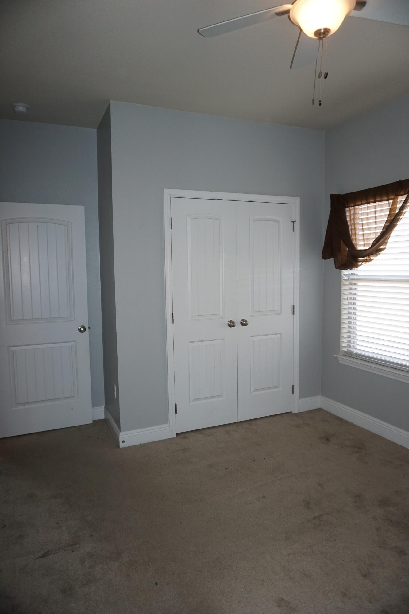 LIBERTY OAKS - Residential Lease