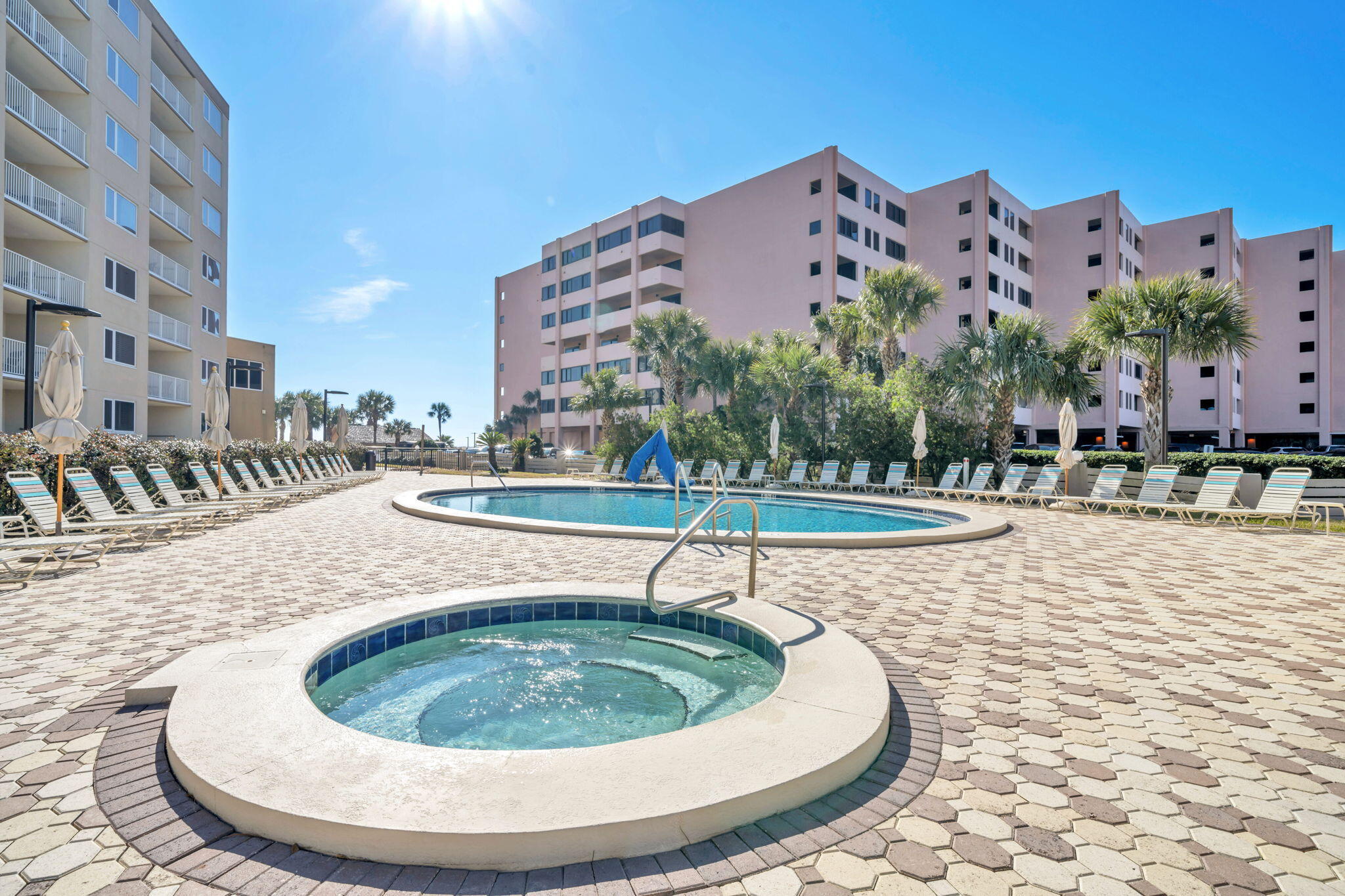 Islander unit 618 - Residential
