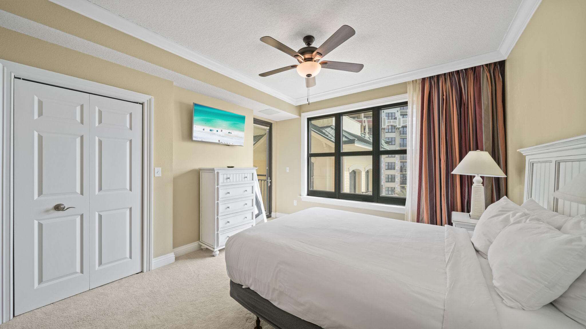 EMERALD GRANDE - Residential