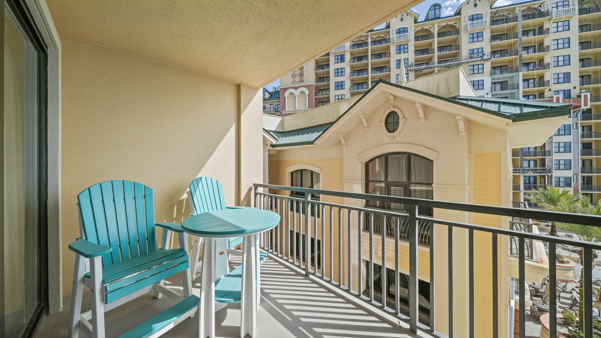 EMERALD GRANDE - Residential