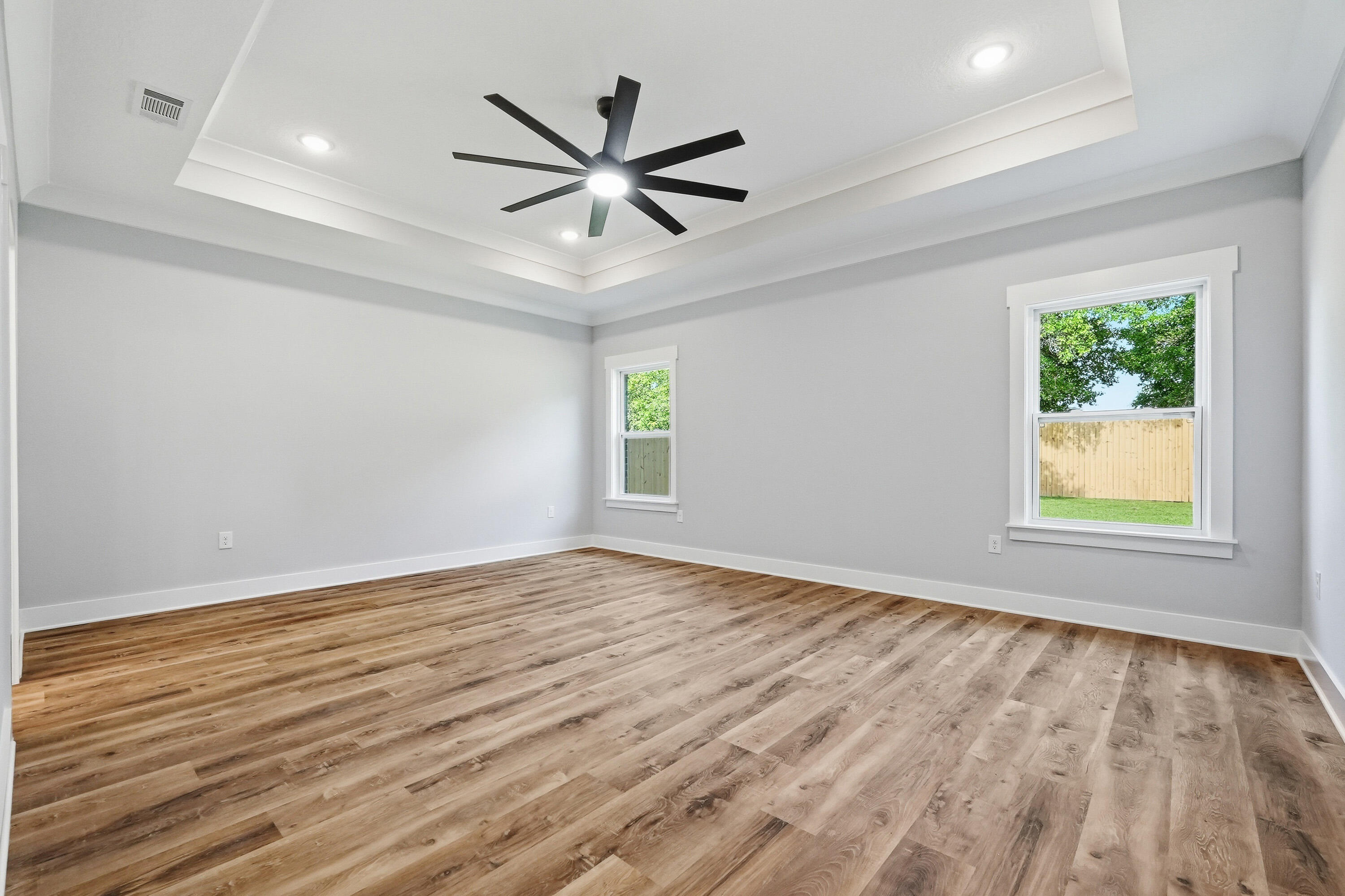SANTASIA PARK LOT 5 BLK A - Residential