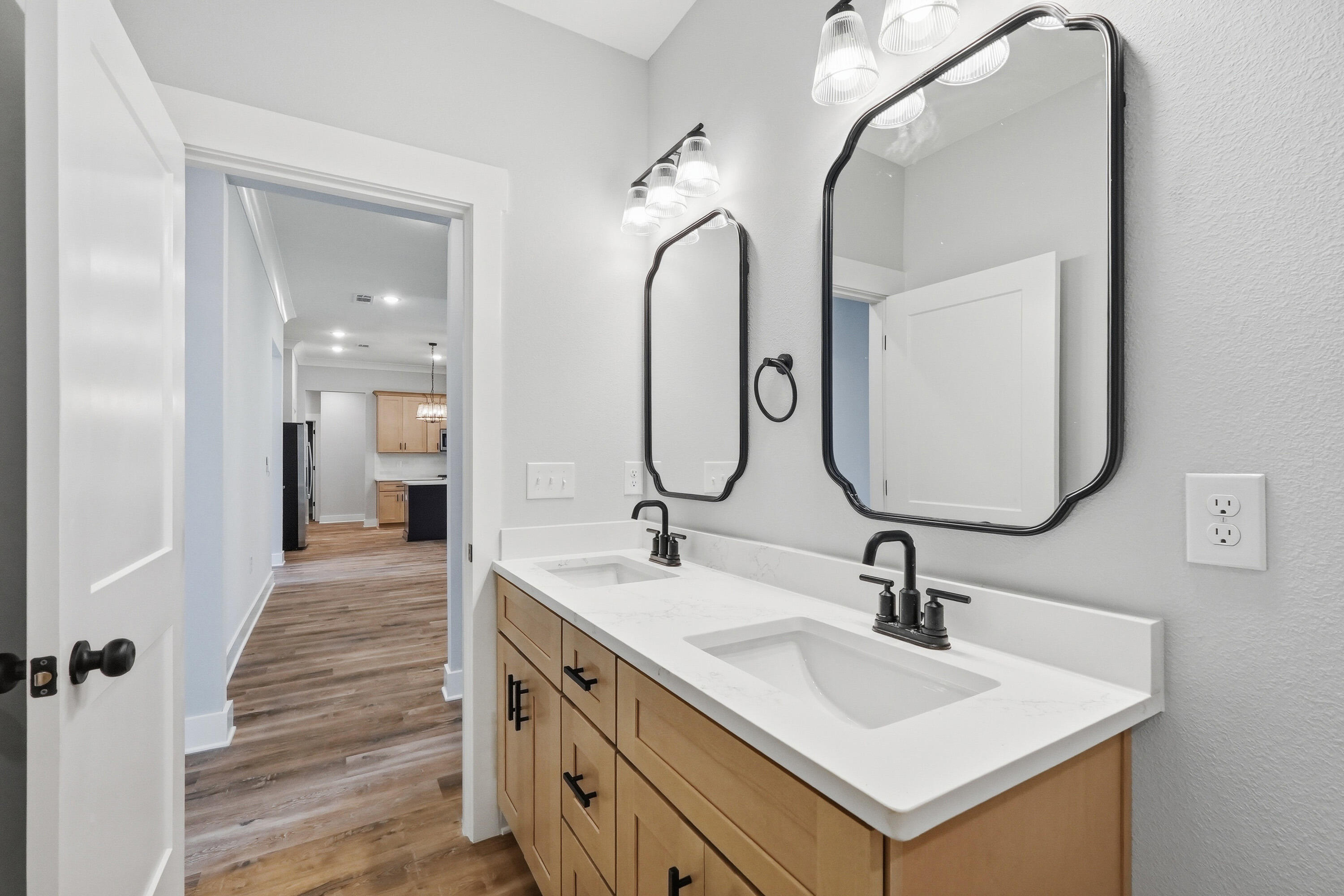 SANTASIA PARK LOT 5 BLK A - Residential