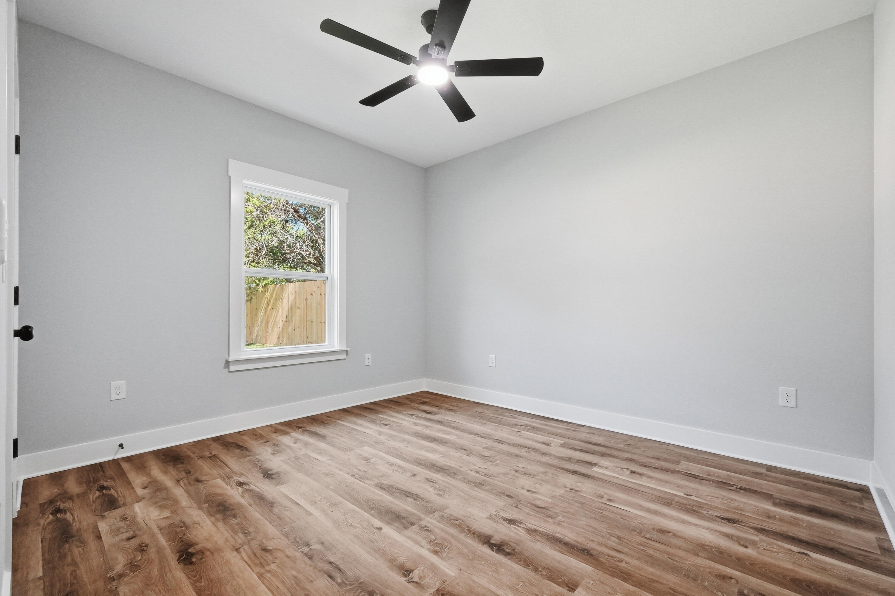 SANTASIA PARK LOT 5 BLK A - Residential