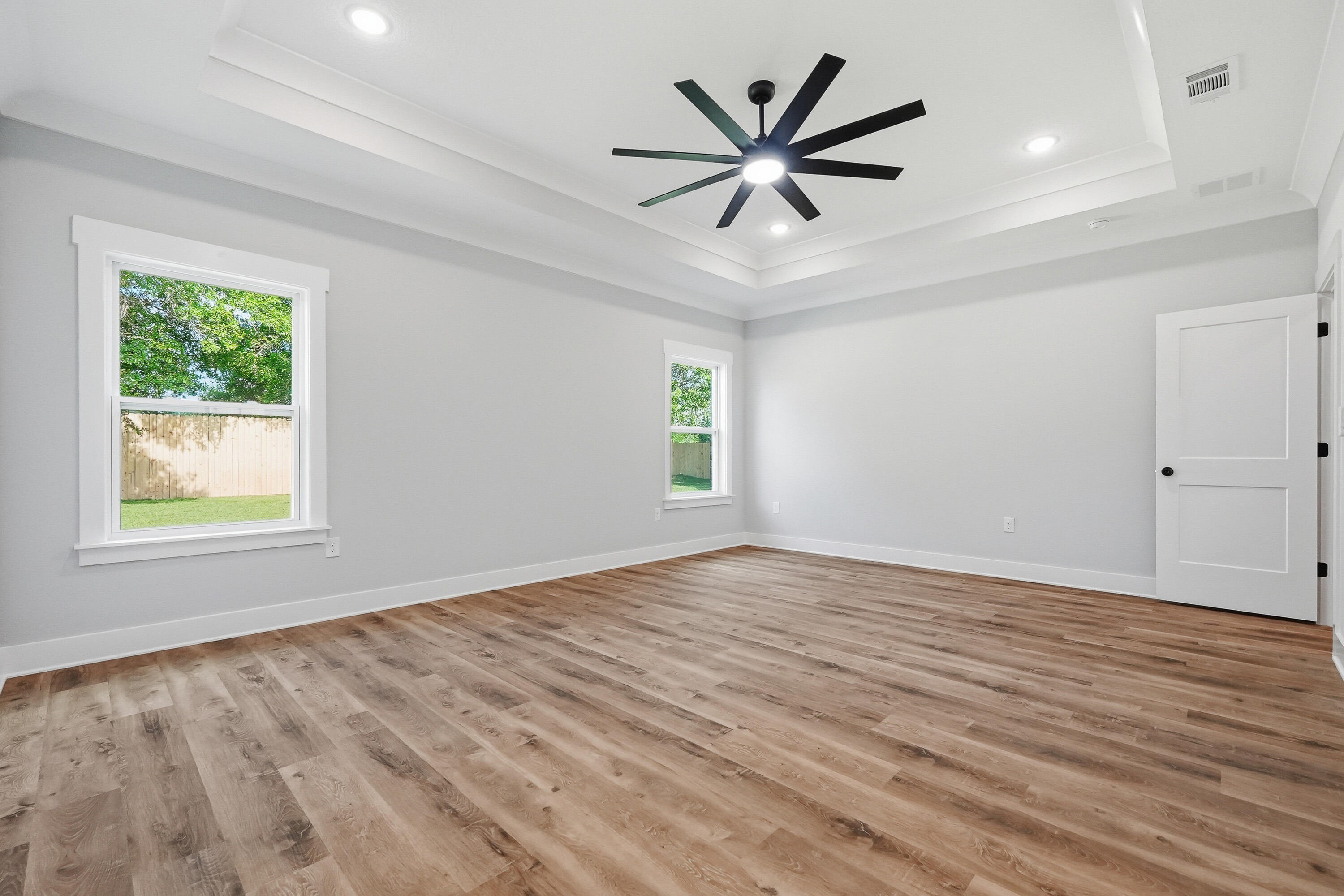 SANTASIA PARK LOT 5 BLK A - Residential