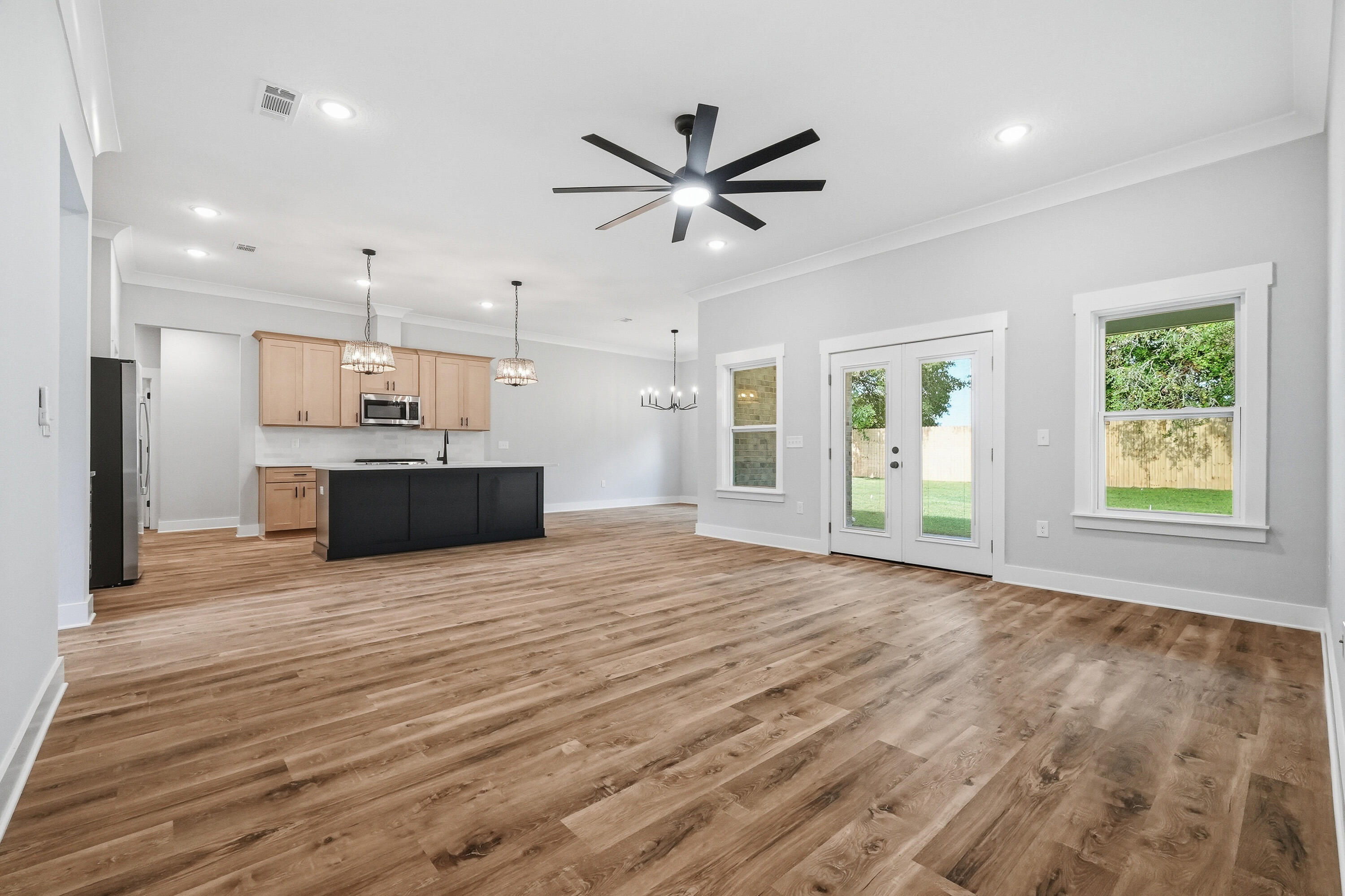 SANTASIA PARK LOT 5 BLK A - Residential