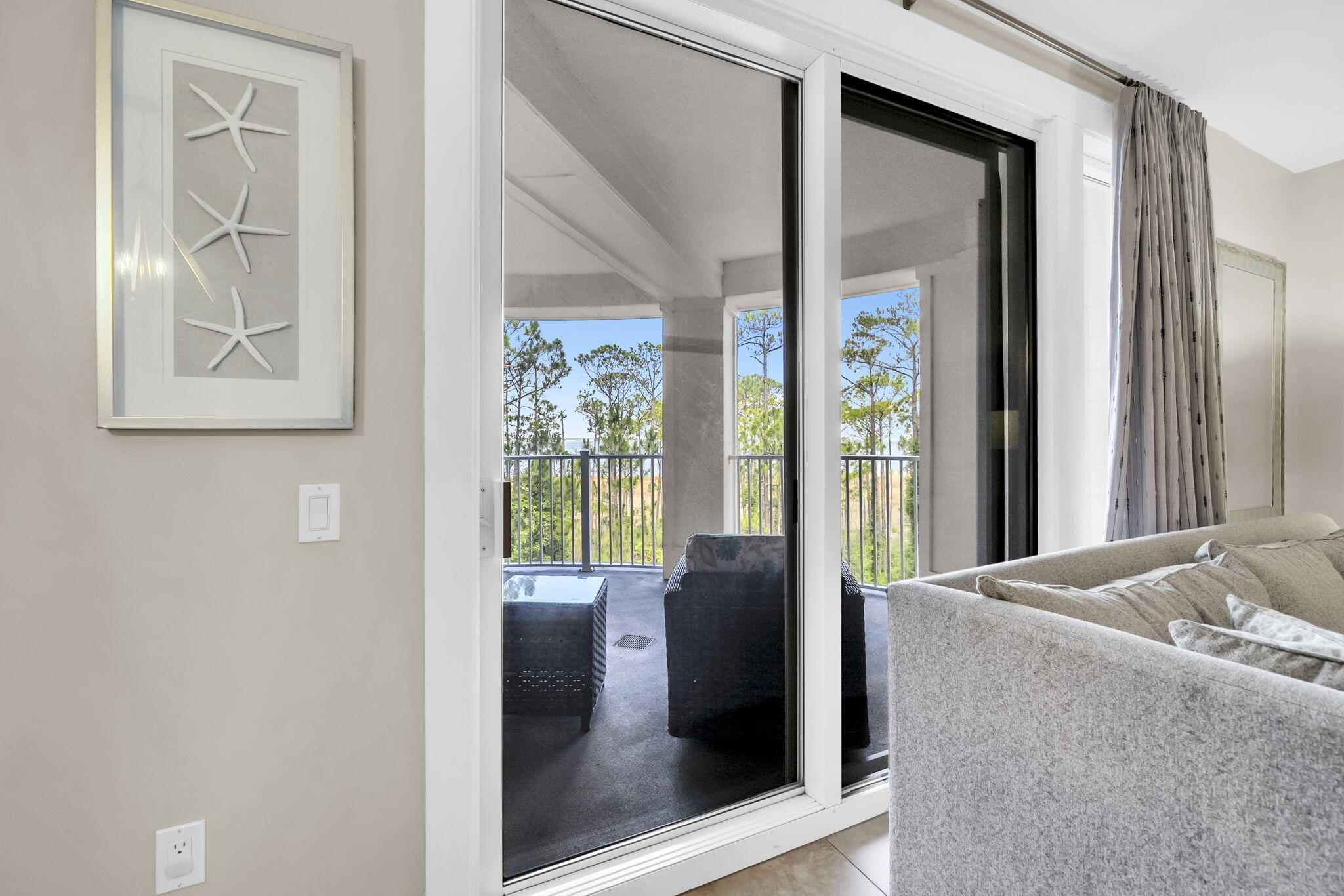 BAHIA CONDO - Residential