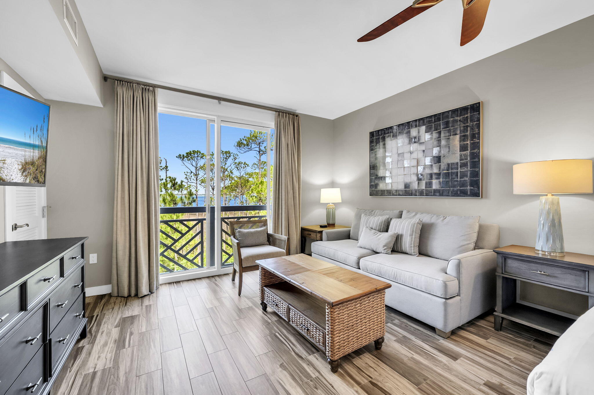 BAHIA CONDO - Residential
