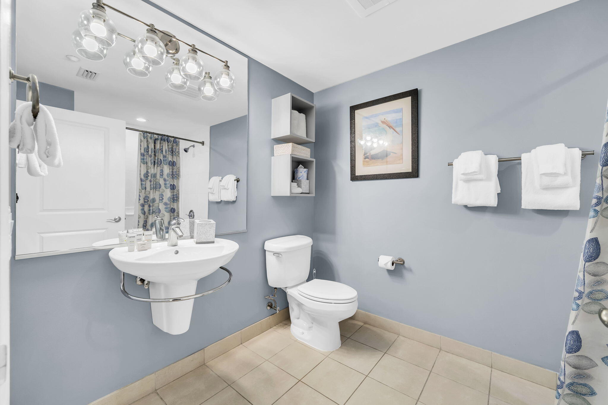 BAHIA CONDO - Residential