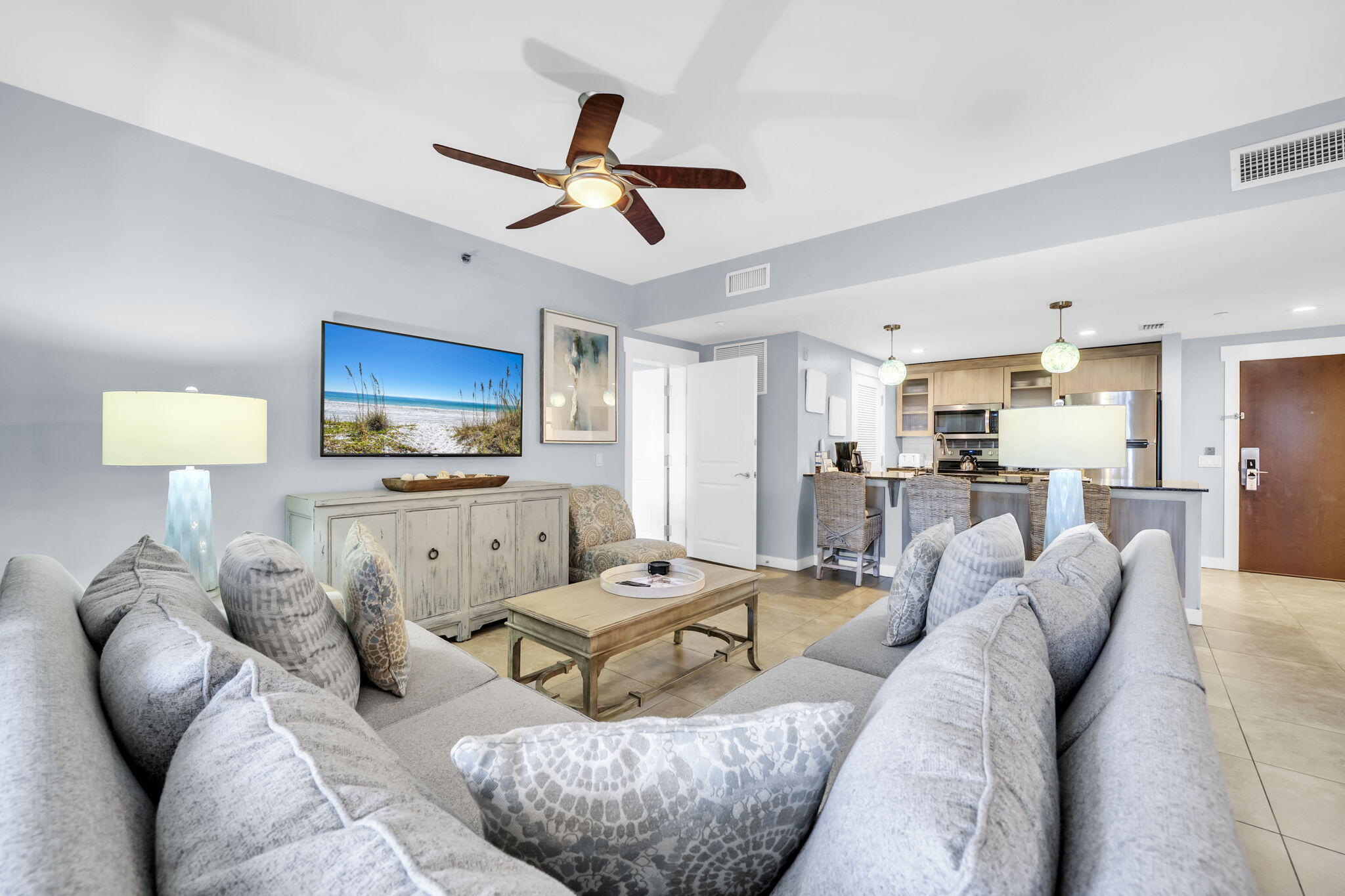 BAHIA CONDO - Residential