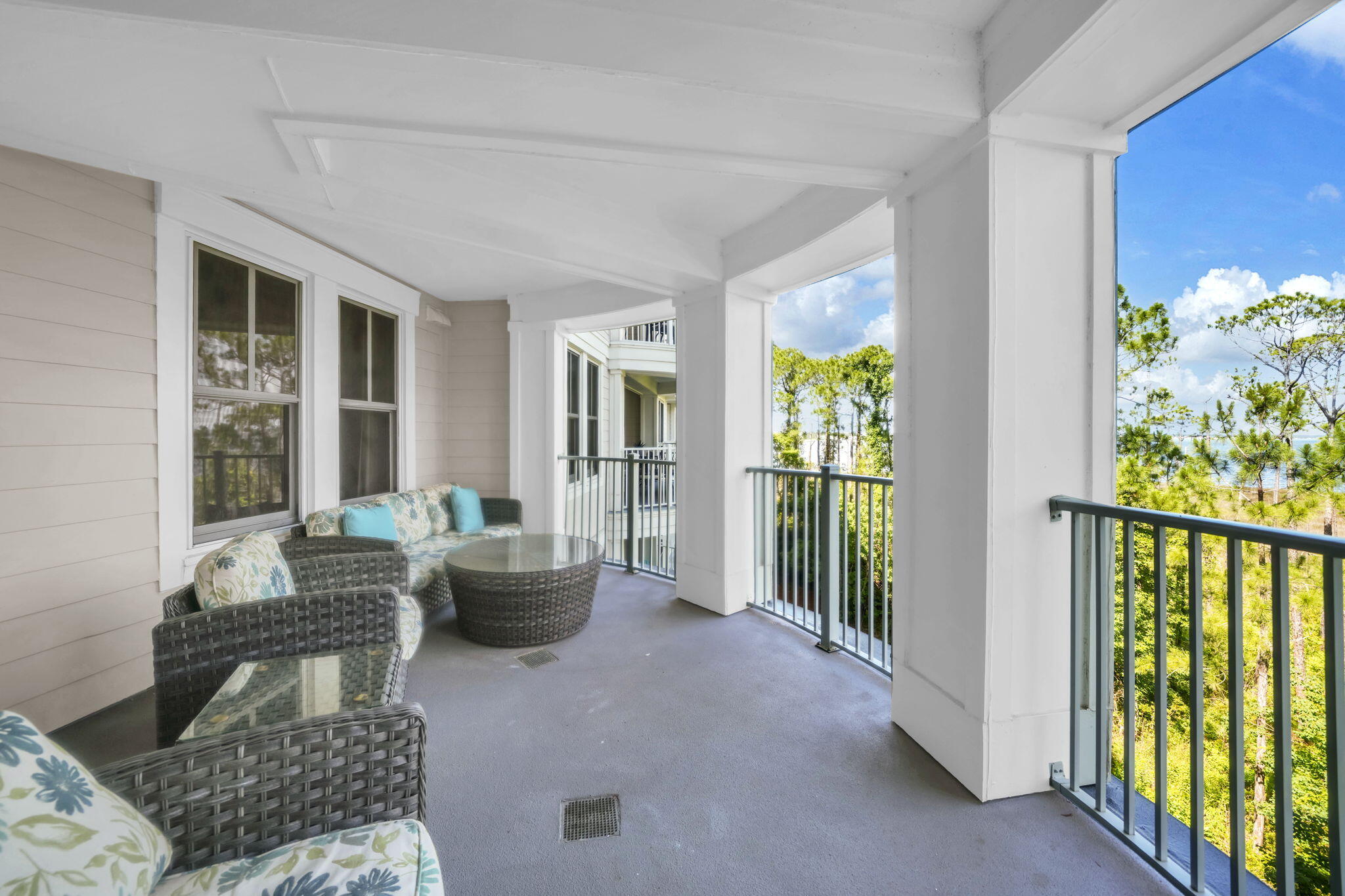 BAHIA CONDO - Residential