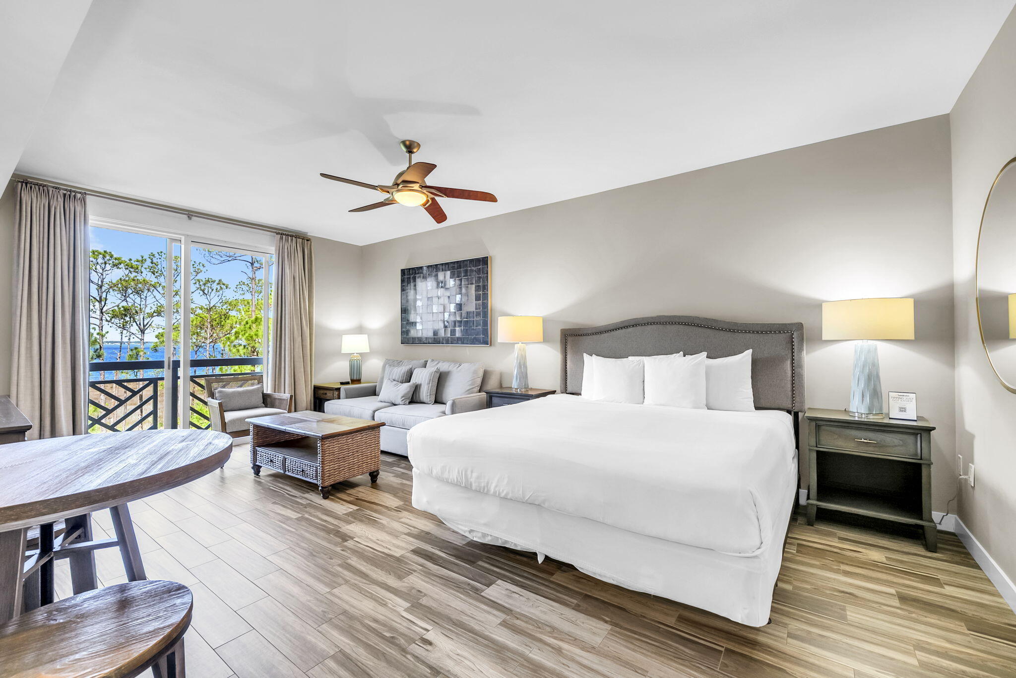 BAHIA CONDO - Residential