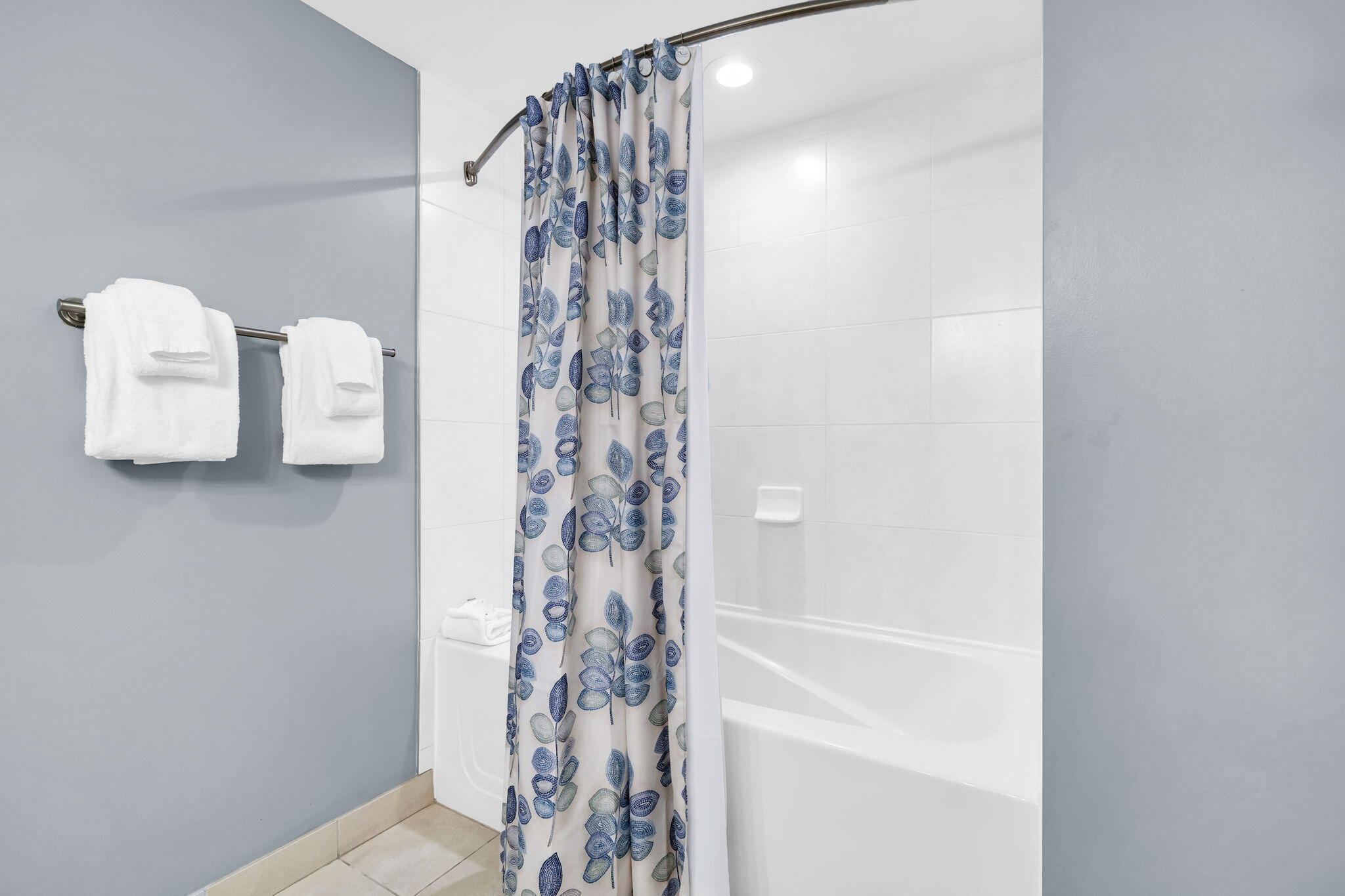 BAHIA CONDO - Residential