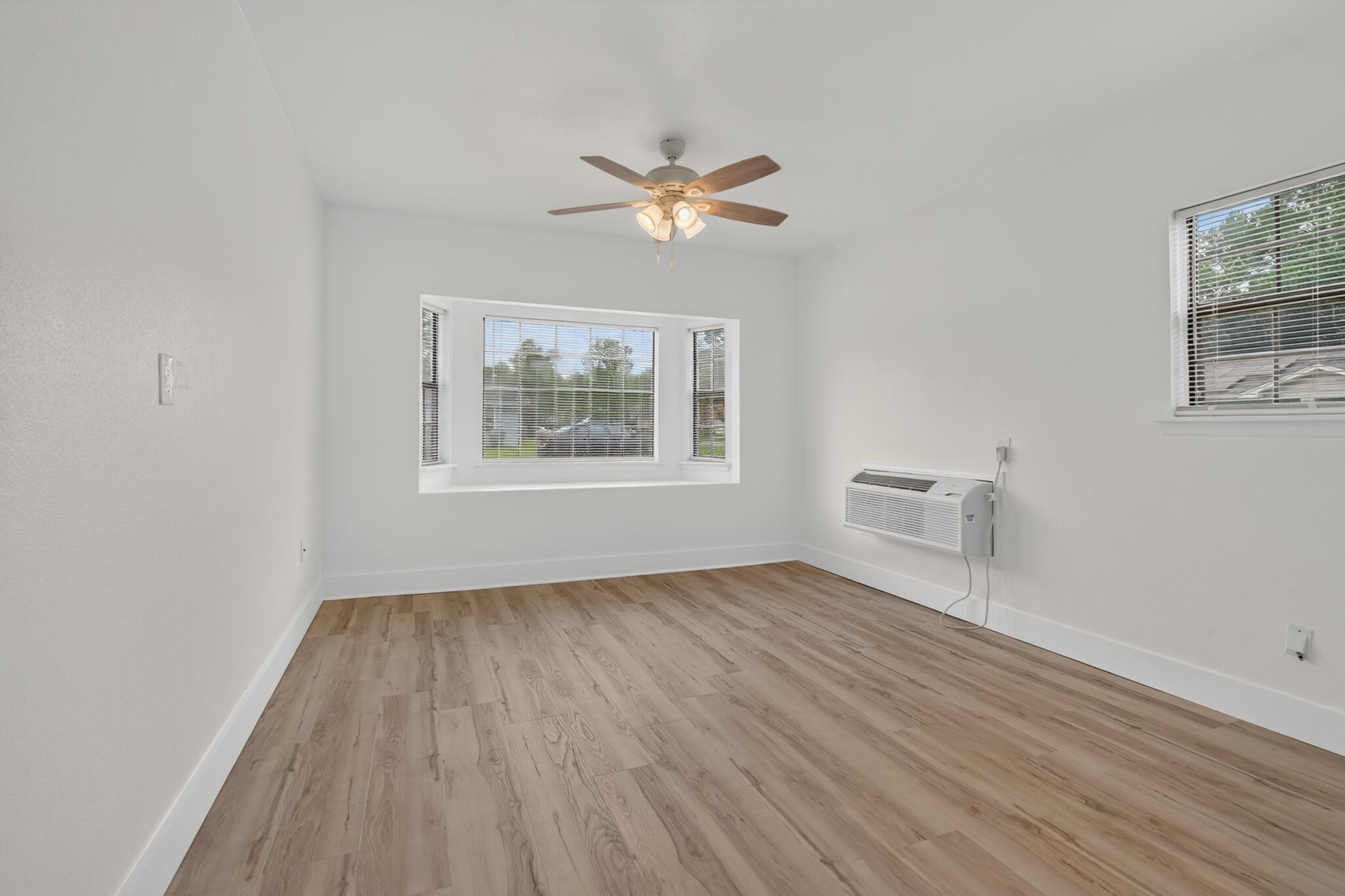 PINE MEADOWS 2ND ADDN - Residential