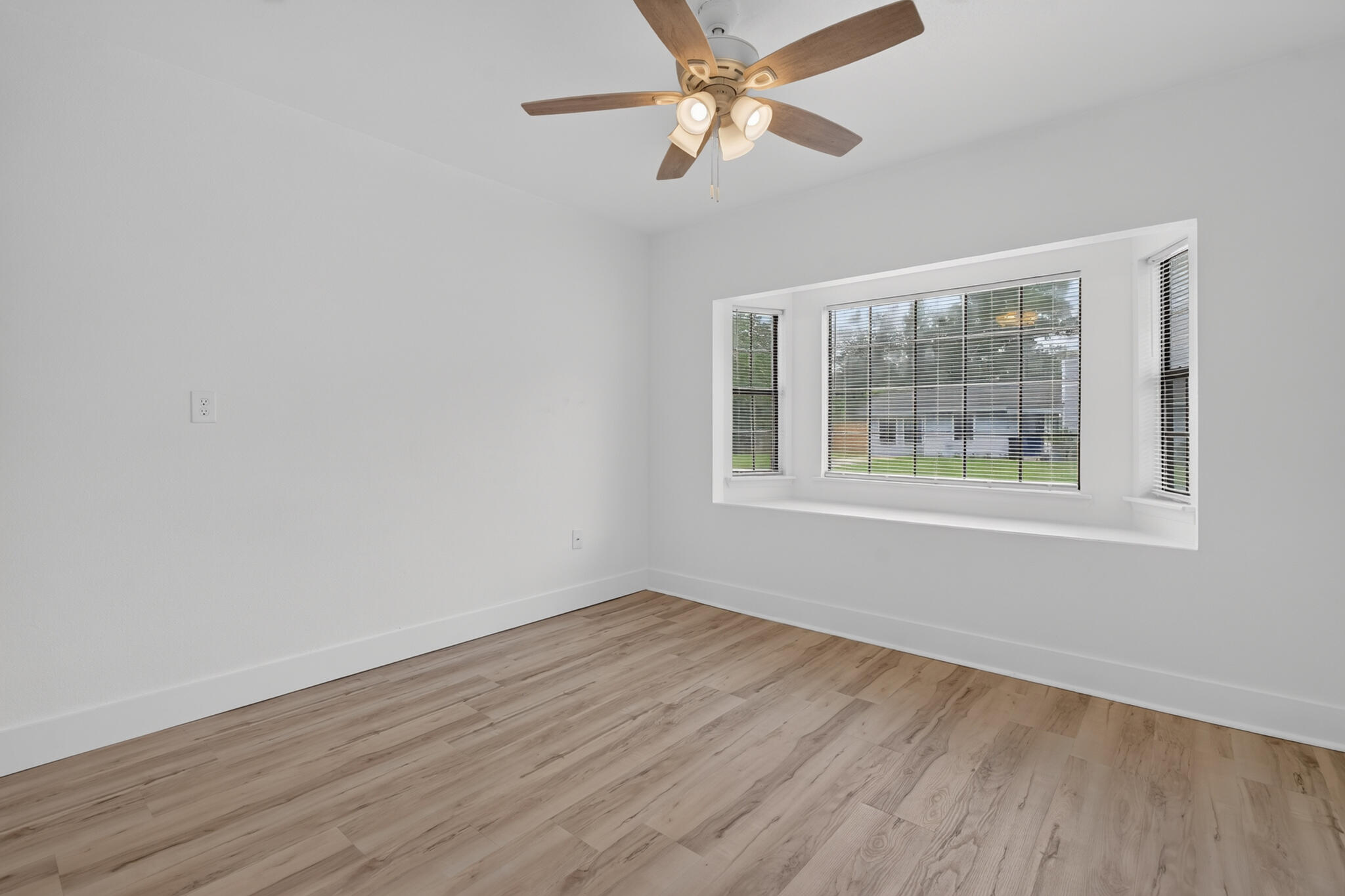 PINE MEADOWS 2ND ADDN - Residential