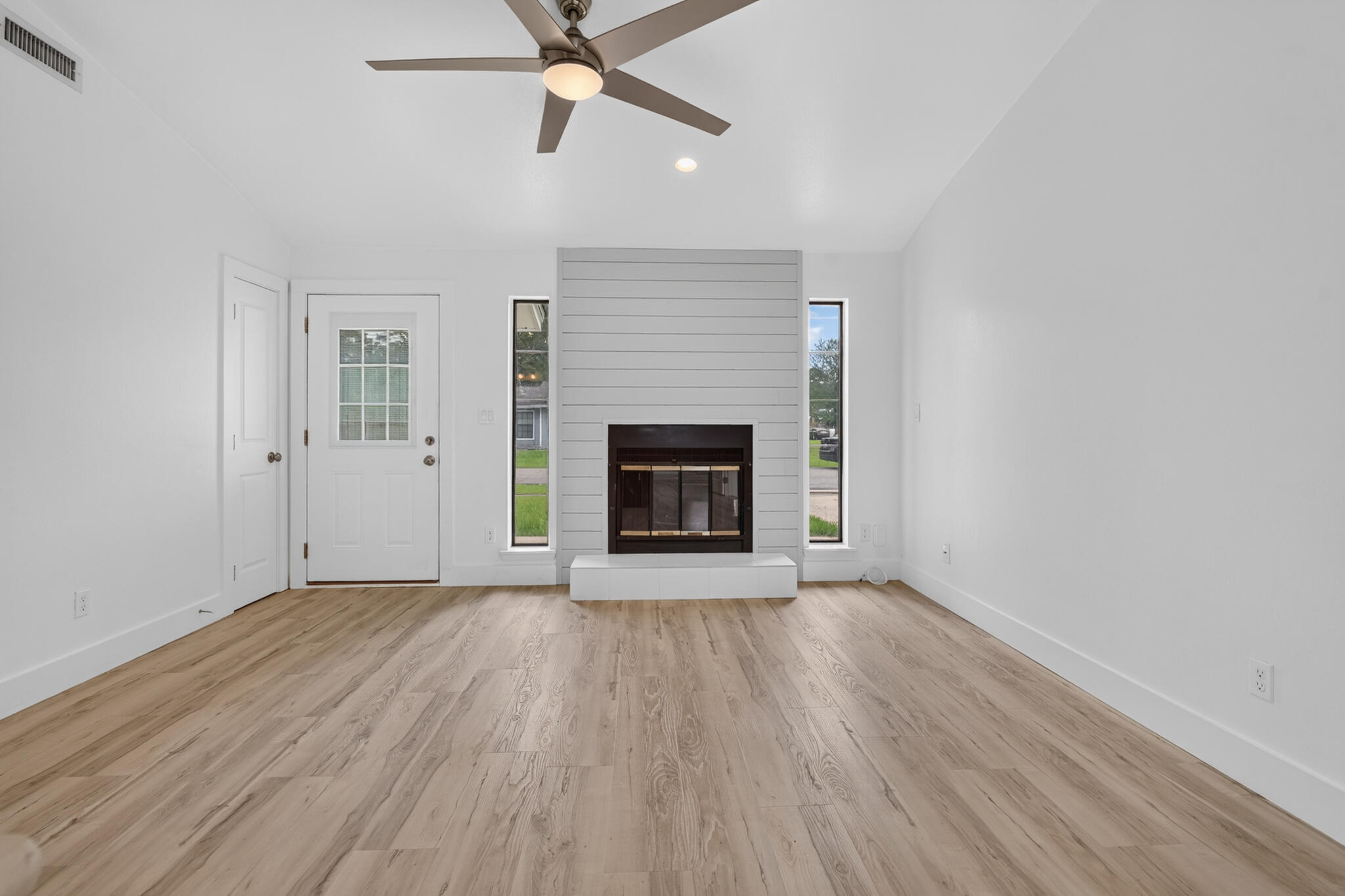 PINE MEADOWS 2ND ADDN - Residential