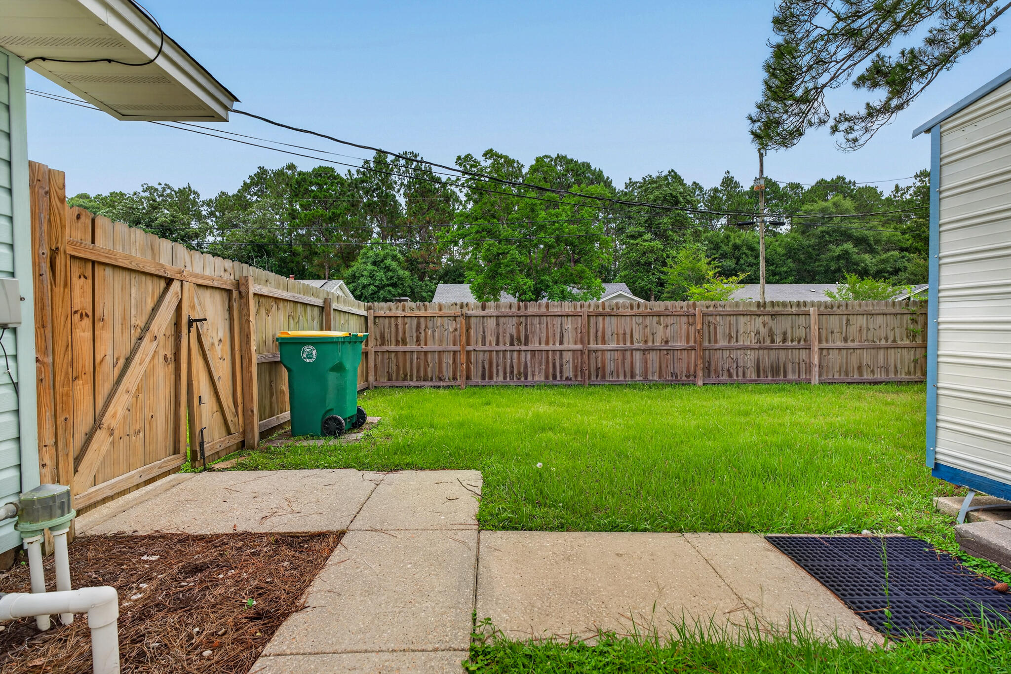 PINE MEADOWS 2ND ADDN - Residential