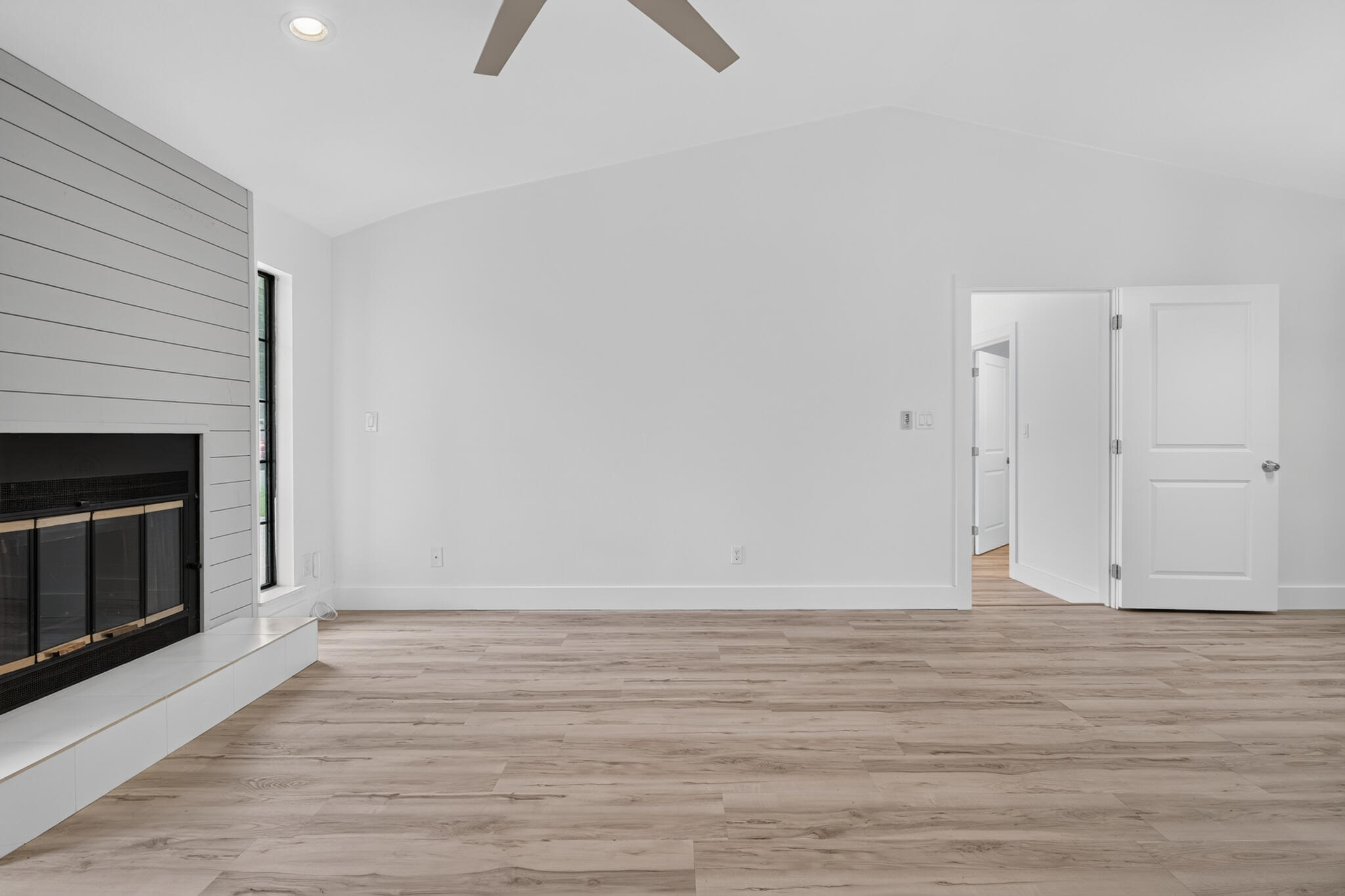 PINE MEADOWS 2ND ADDN - Residential