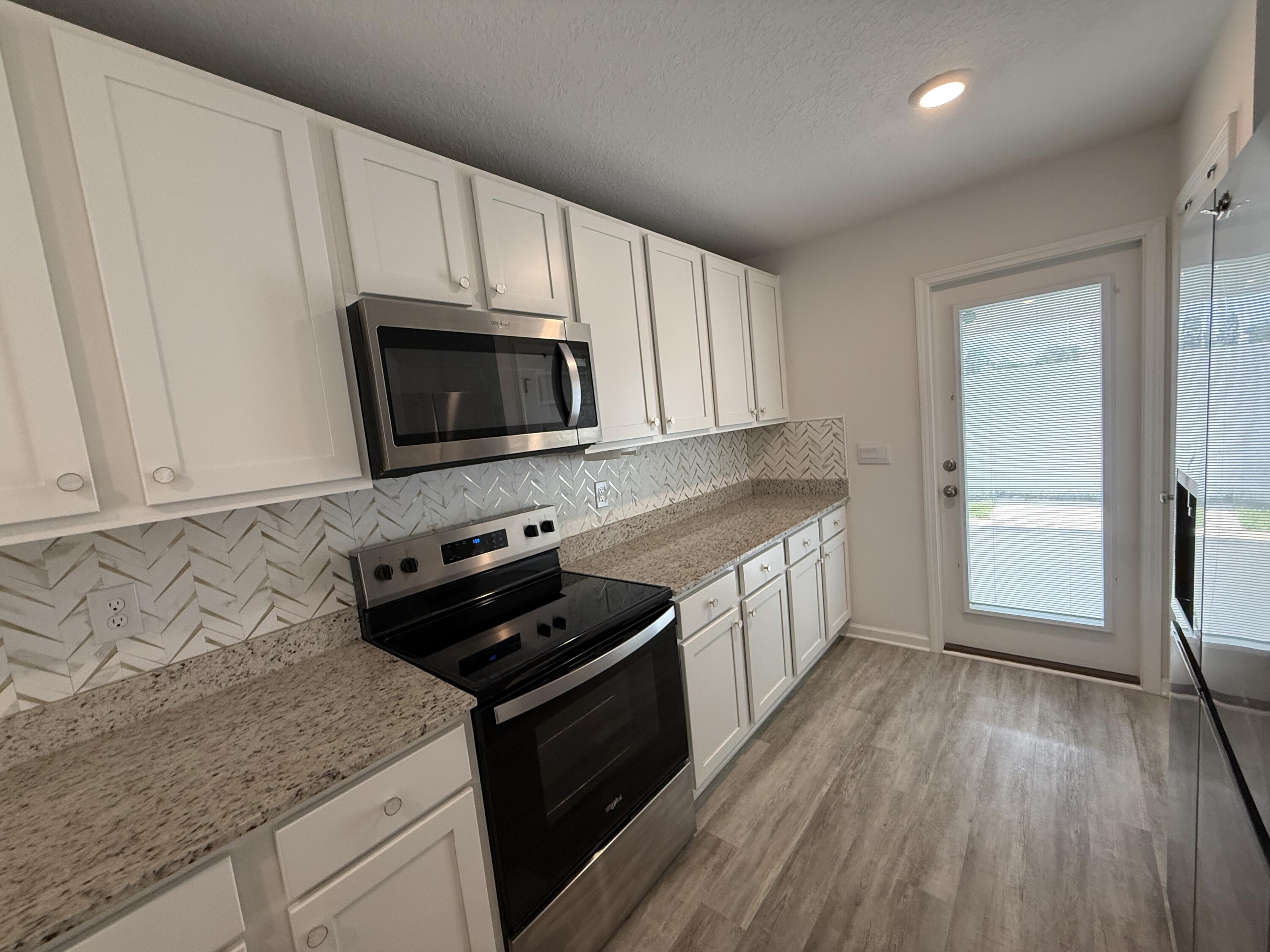 Owl's Head East - Residential Lease