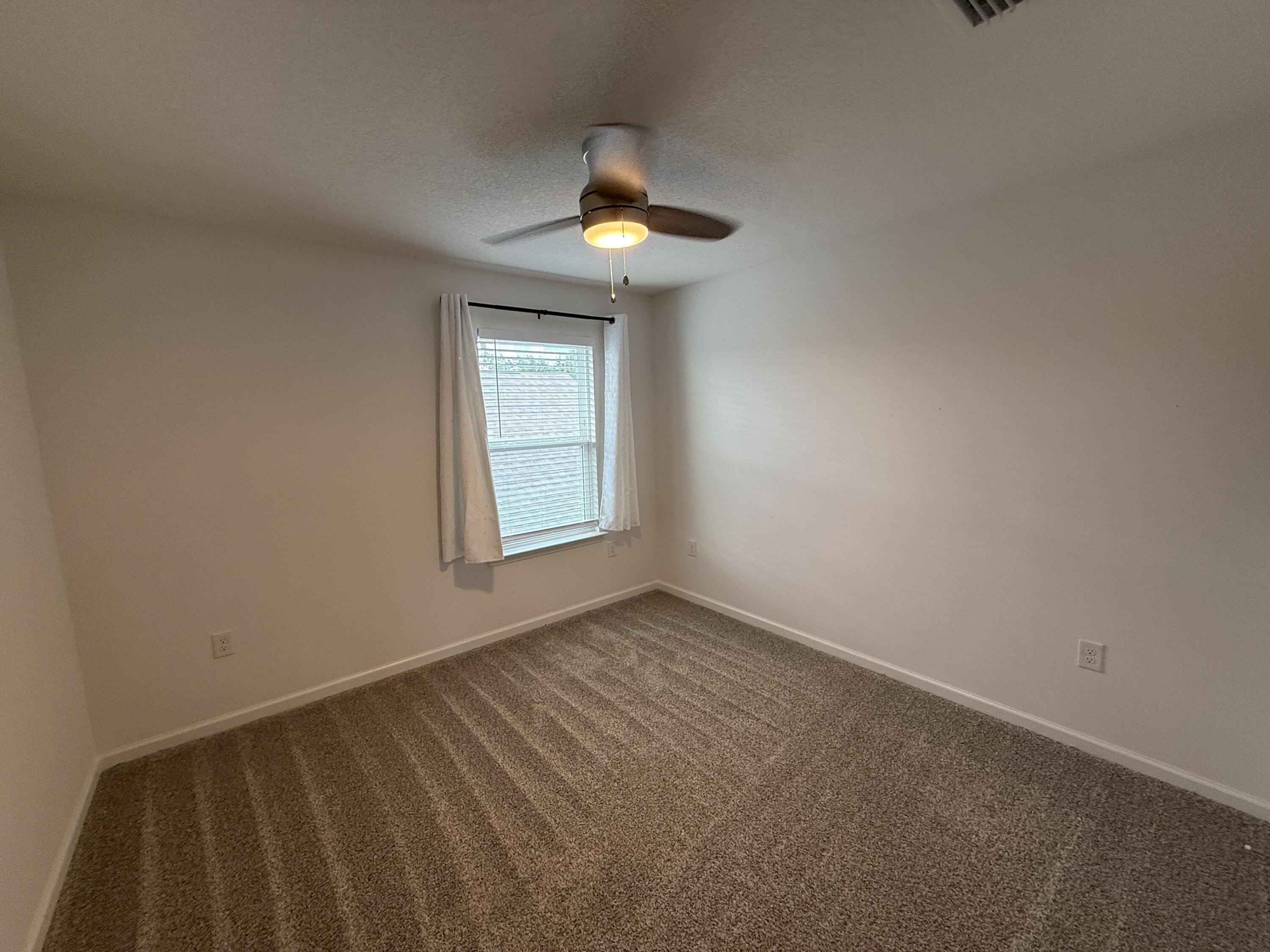 Owl's Head East - Residential Lease