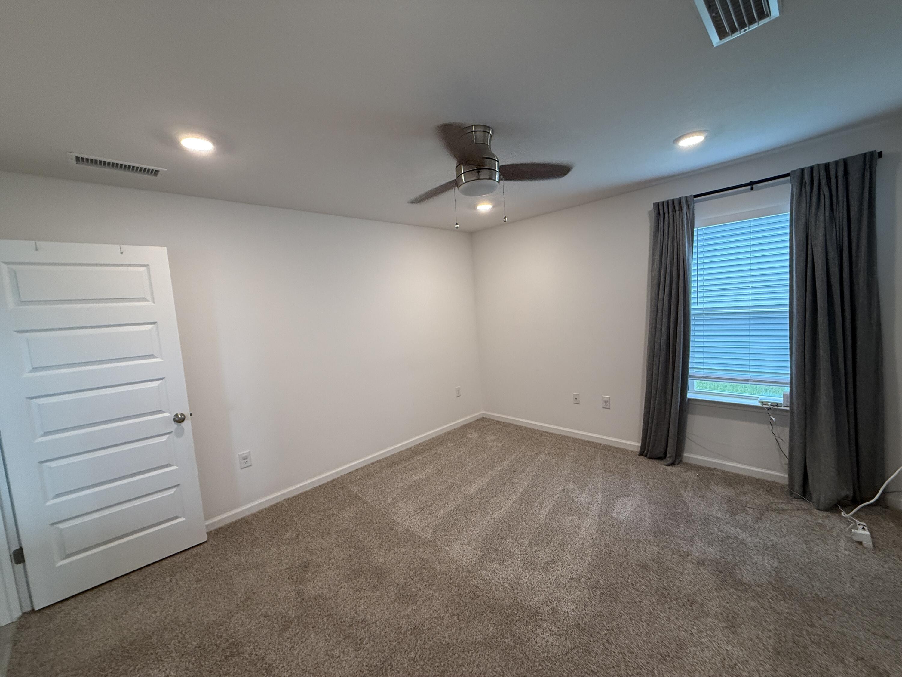Owl's Head East - Residential Lease