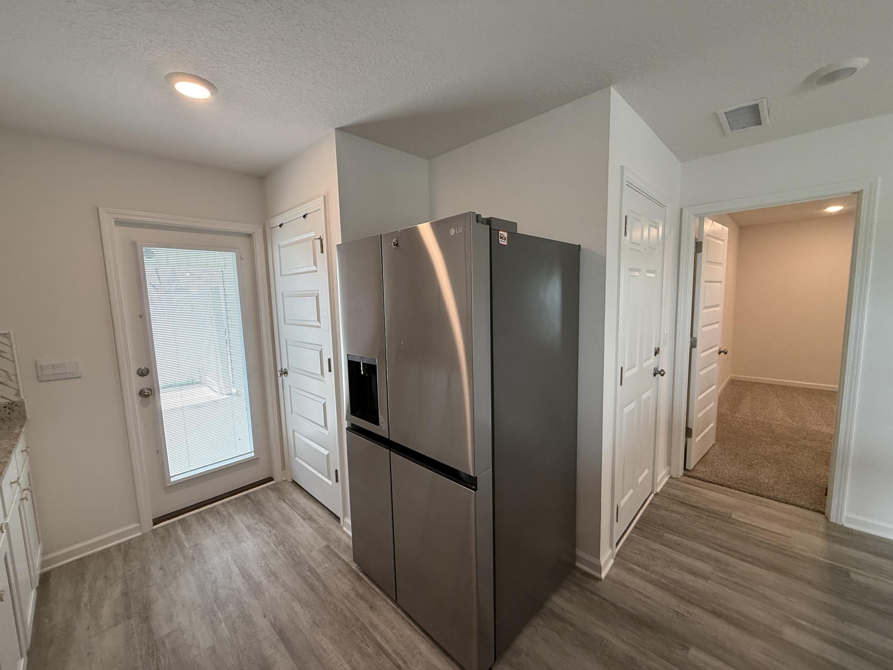 Owl's Head East - Residential Lease