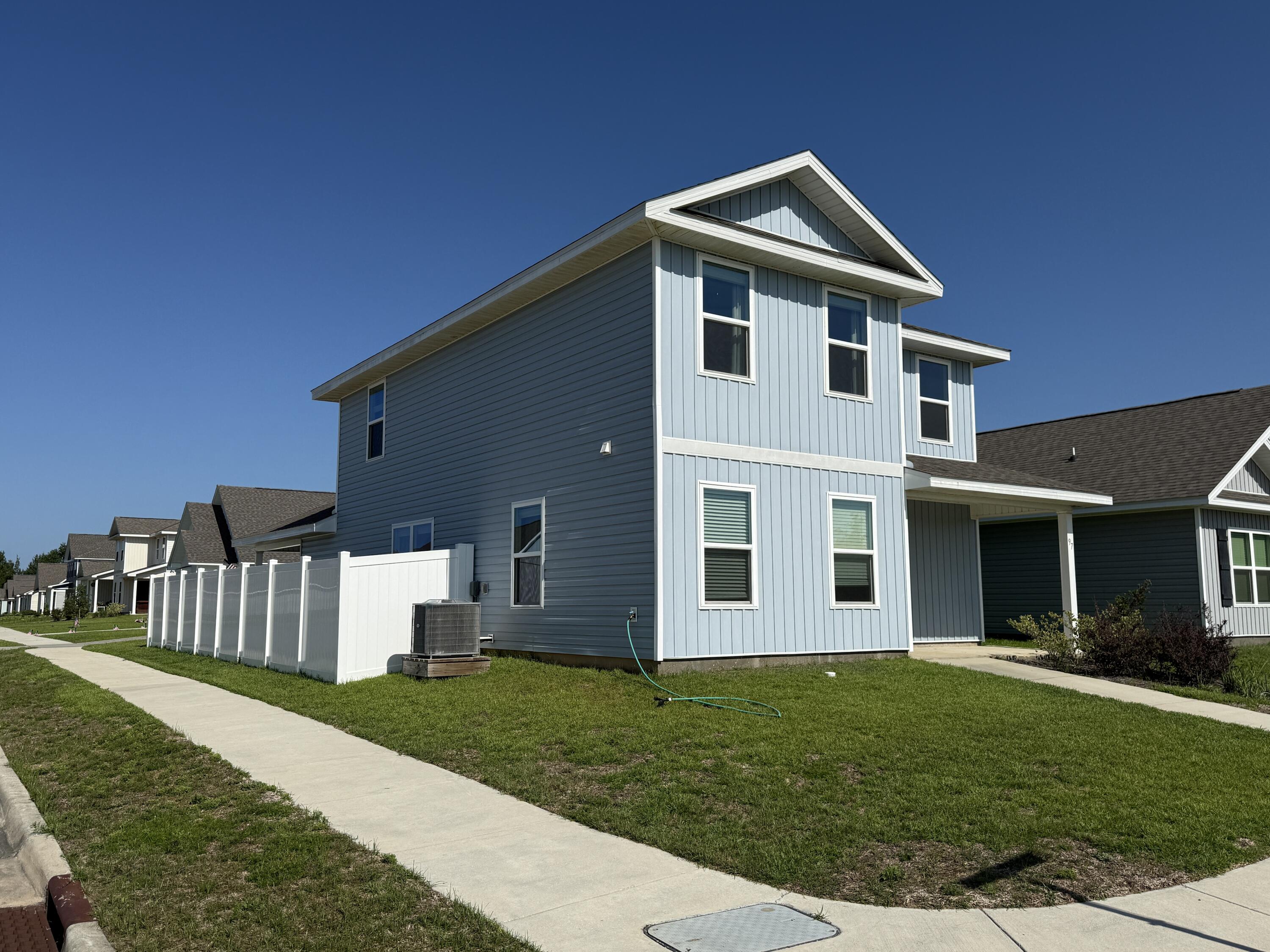 Owl's Head East - Residential Lease
