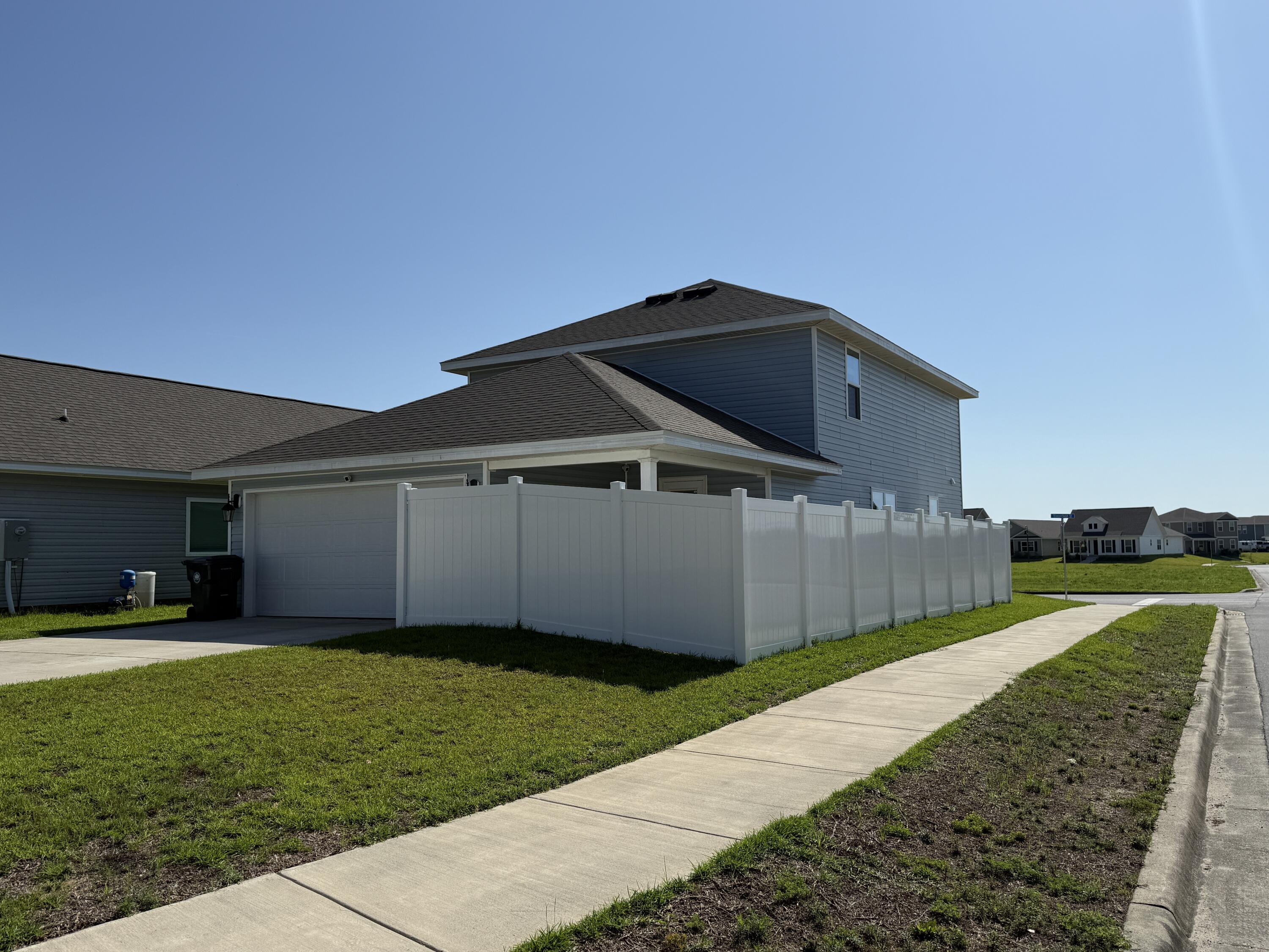 Owl's Head East - Residential Lease