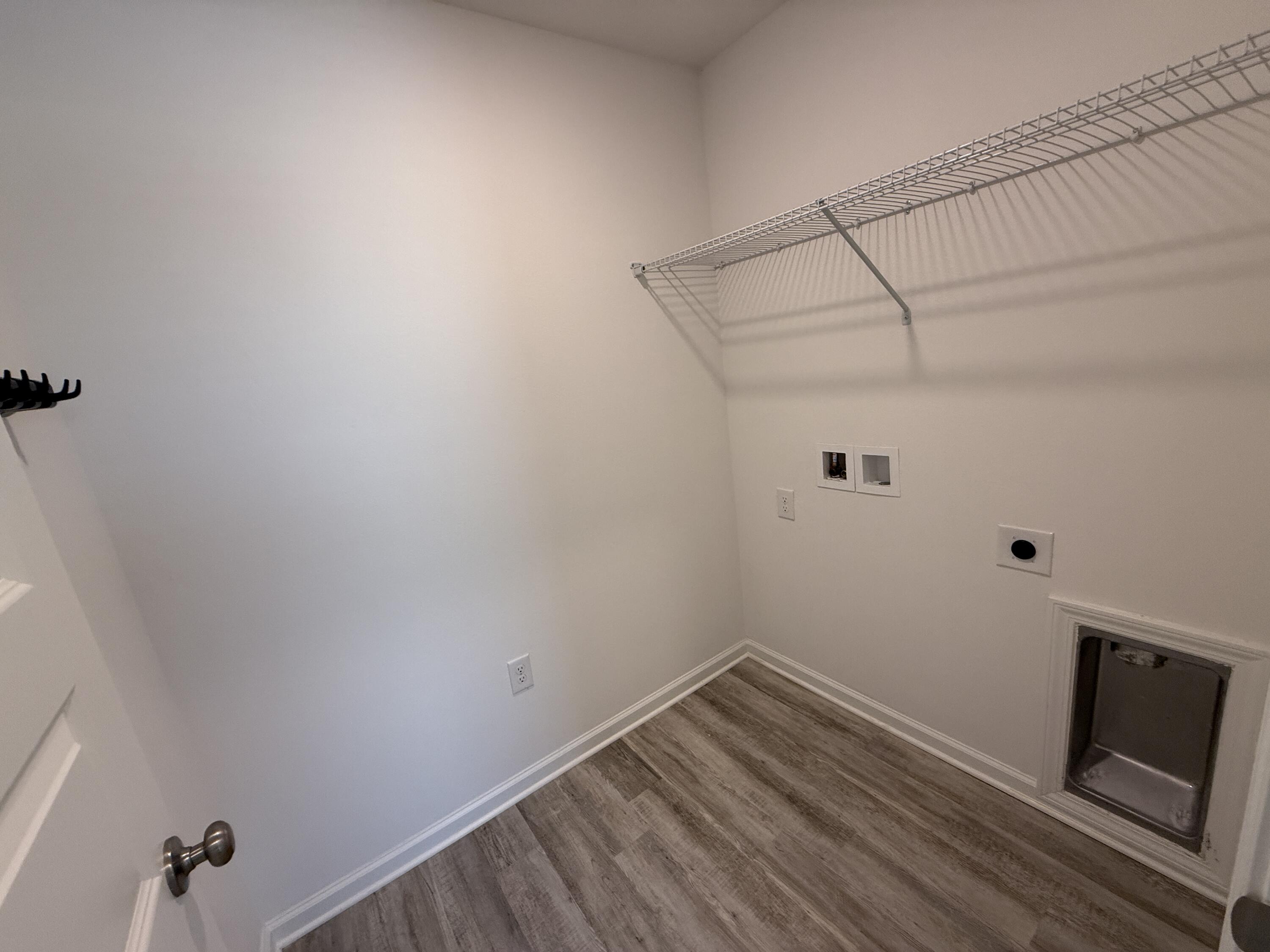 Owl's Head East - Residential Lease