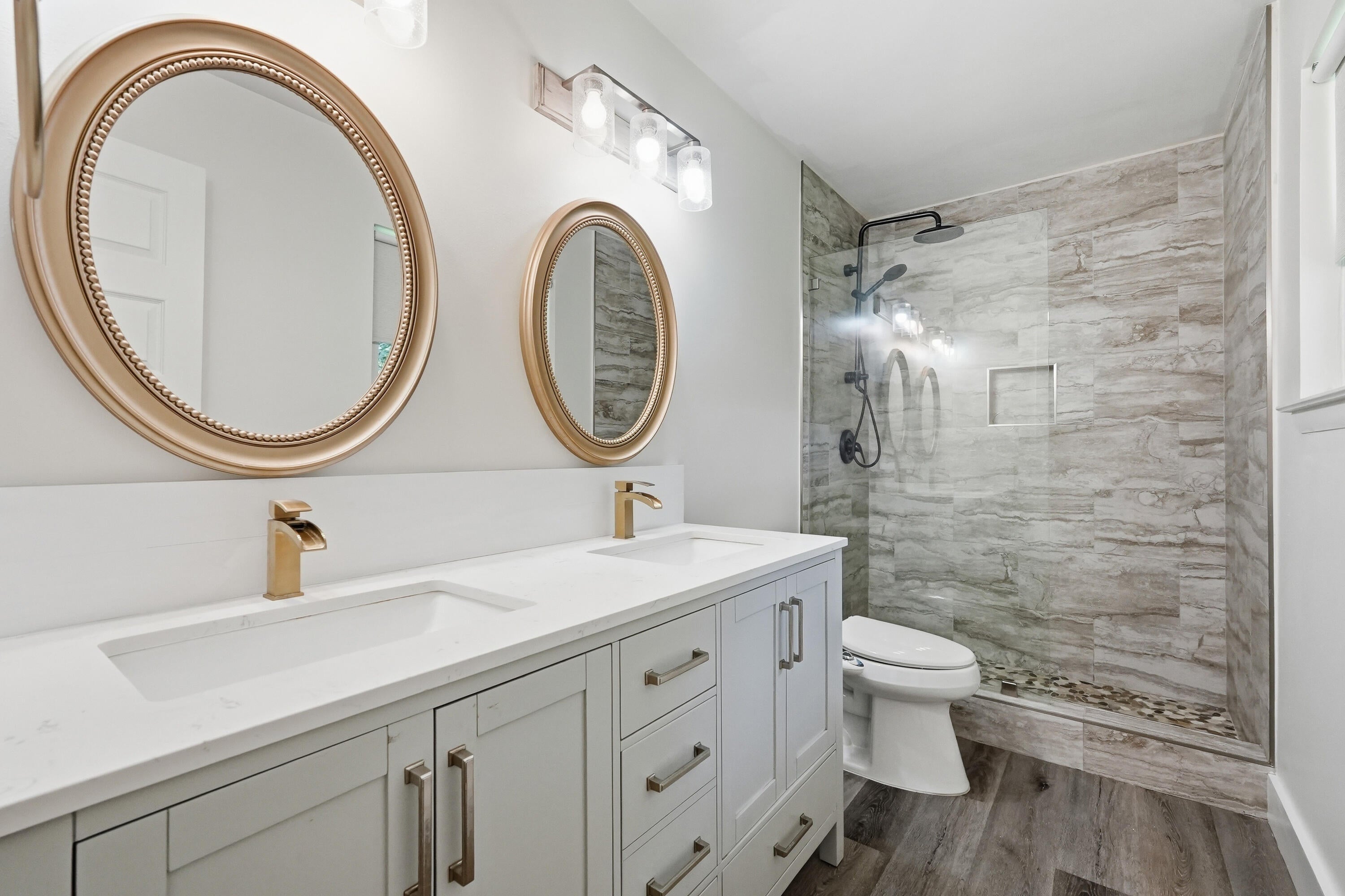 PINEDALE 1ST ADDN - Residential
