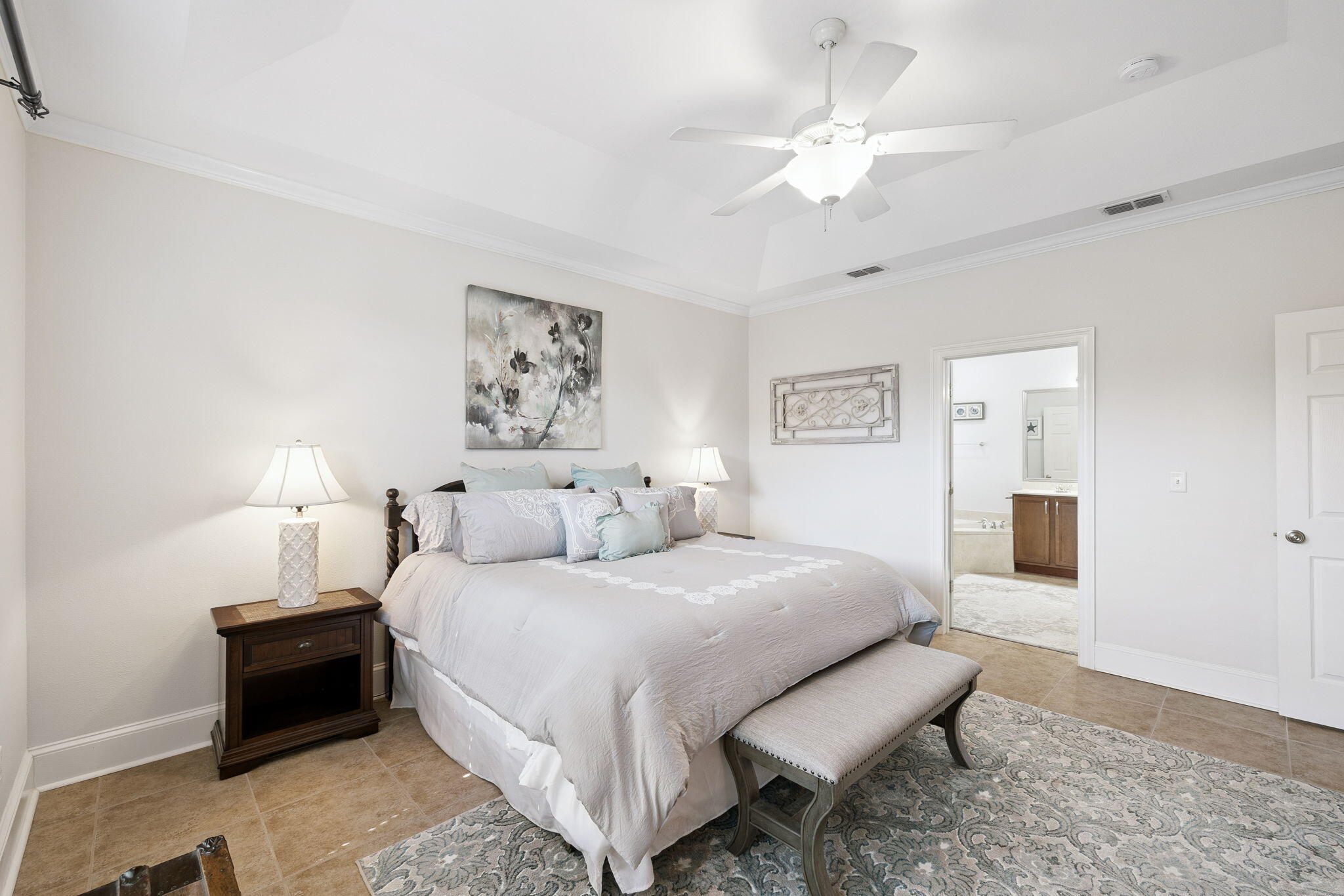 DIAMOND LAKES - Residential