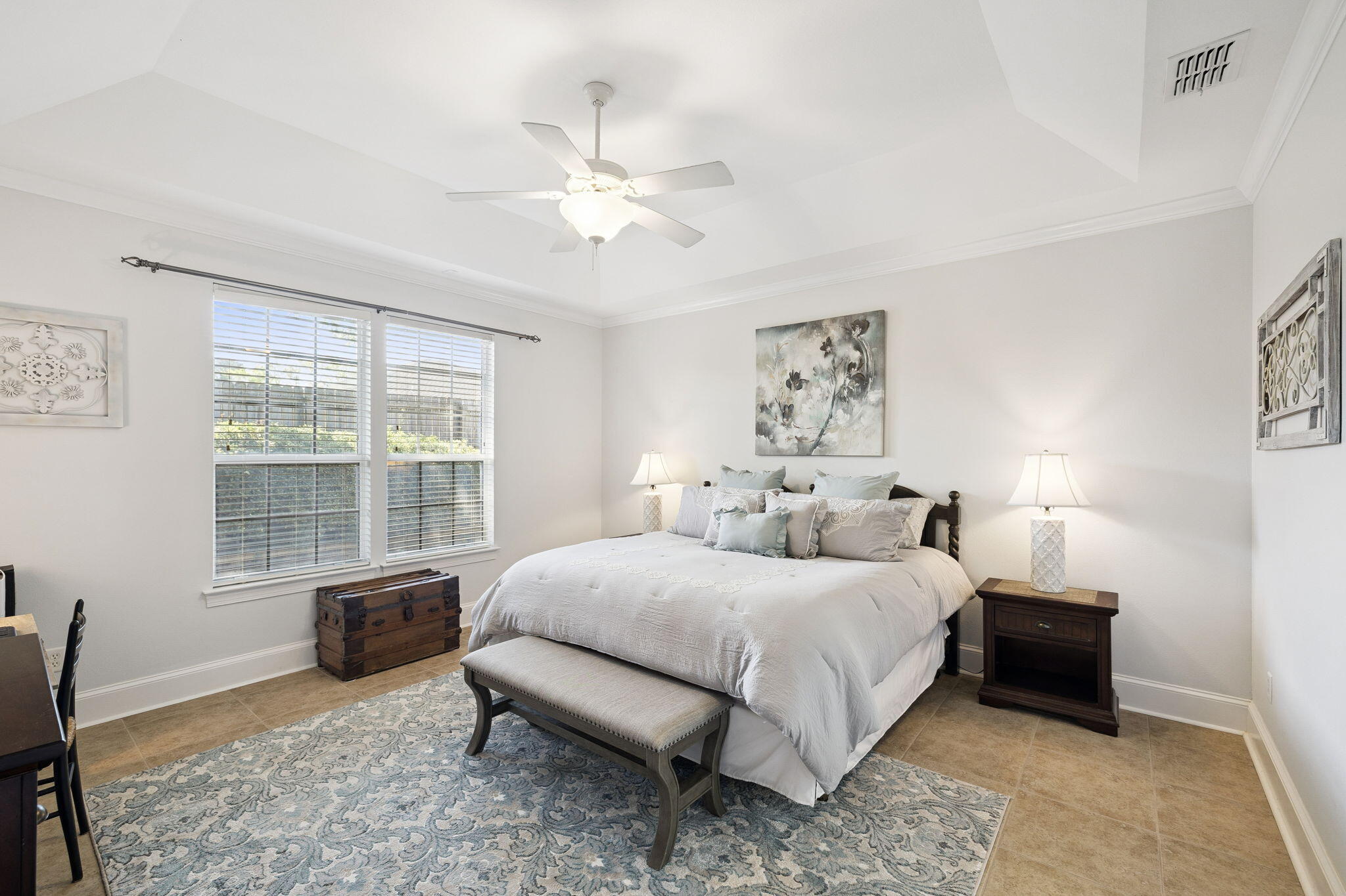 DIAMOND LAKES - Residential