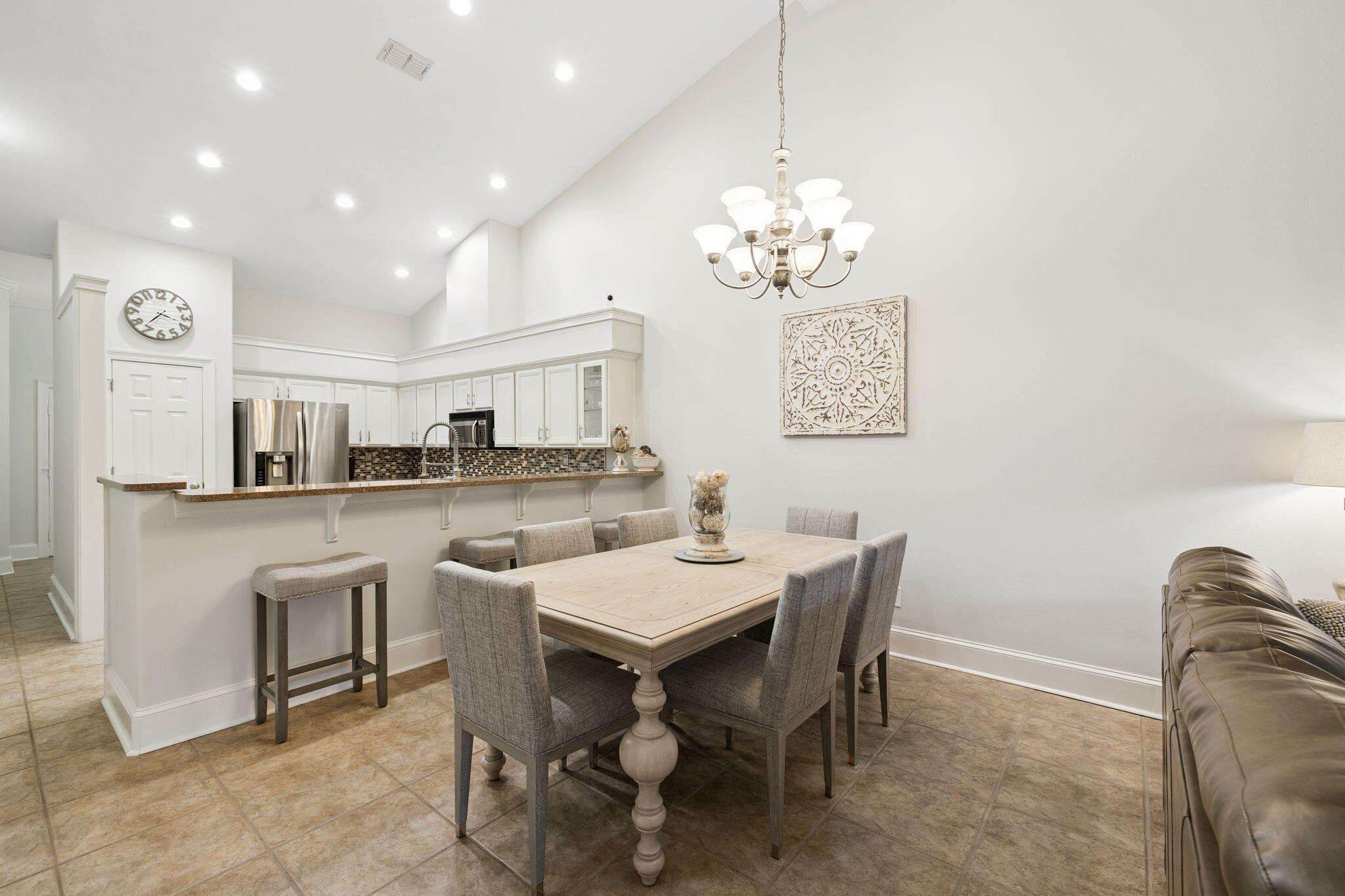 DIAMOND LAKES - Residential