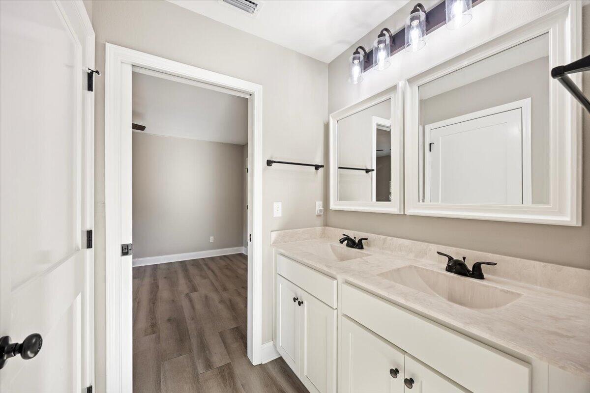 CRESCENT SHORES - Residential