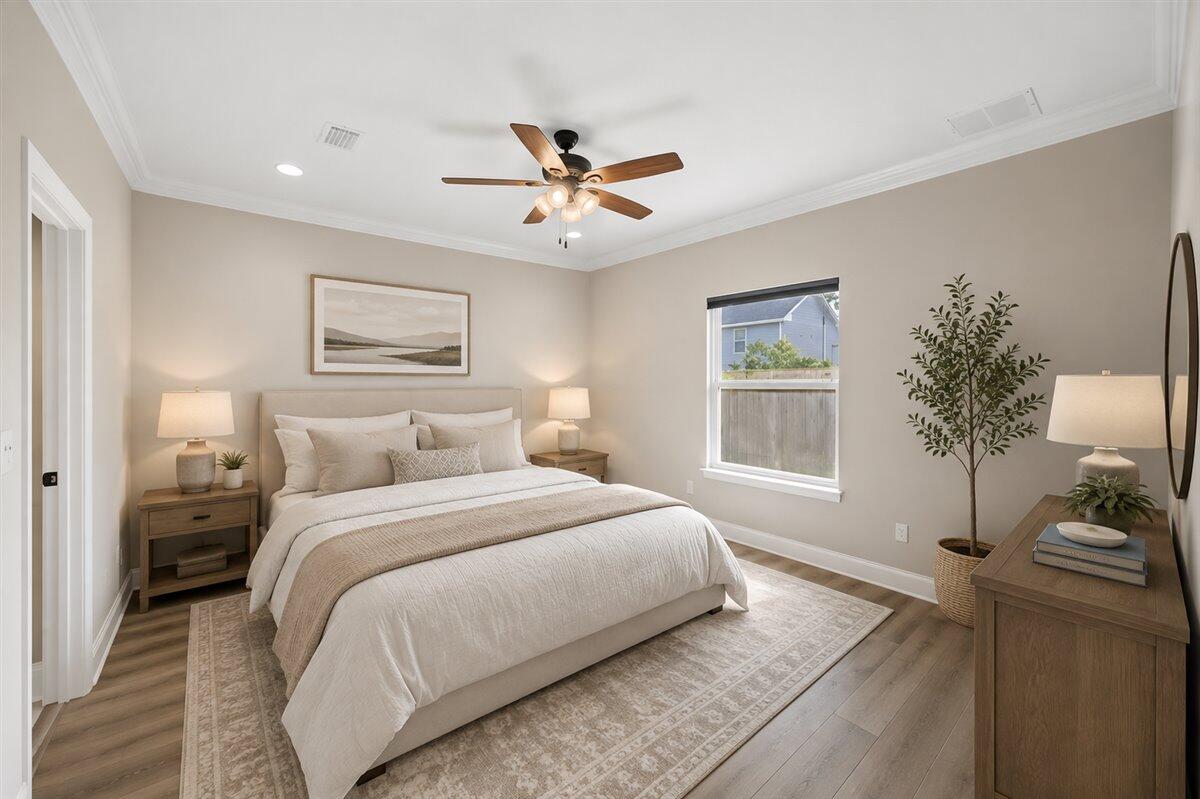 CRESCENT SHORES - Residential
