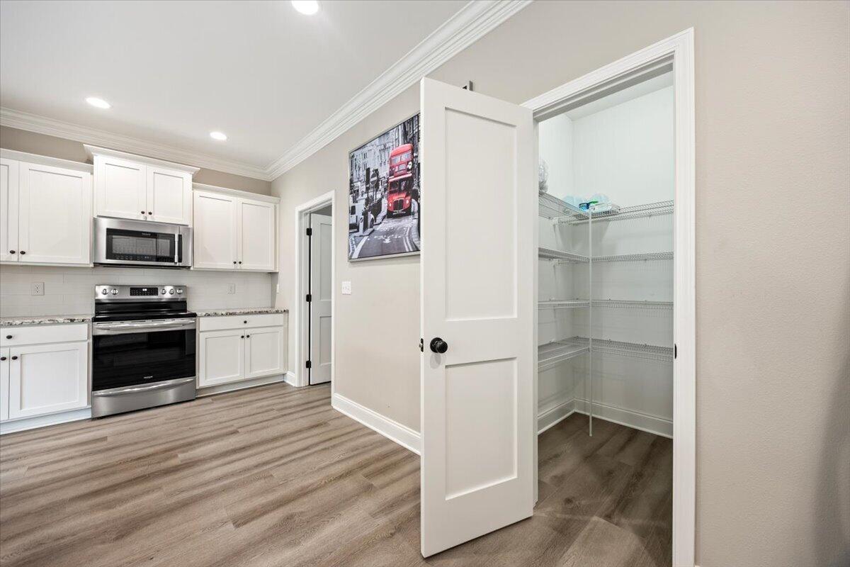 CRESCENT SHORES - Residential