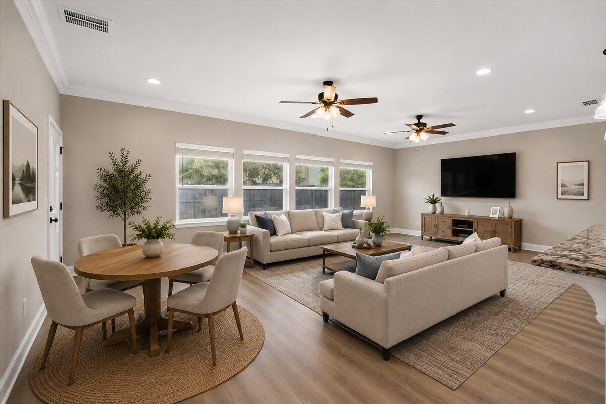 CRESCENT SHORES - Residential
